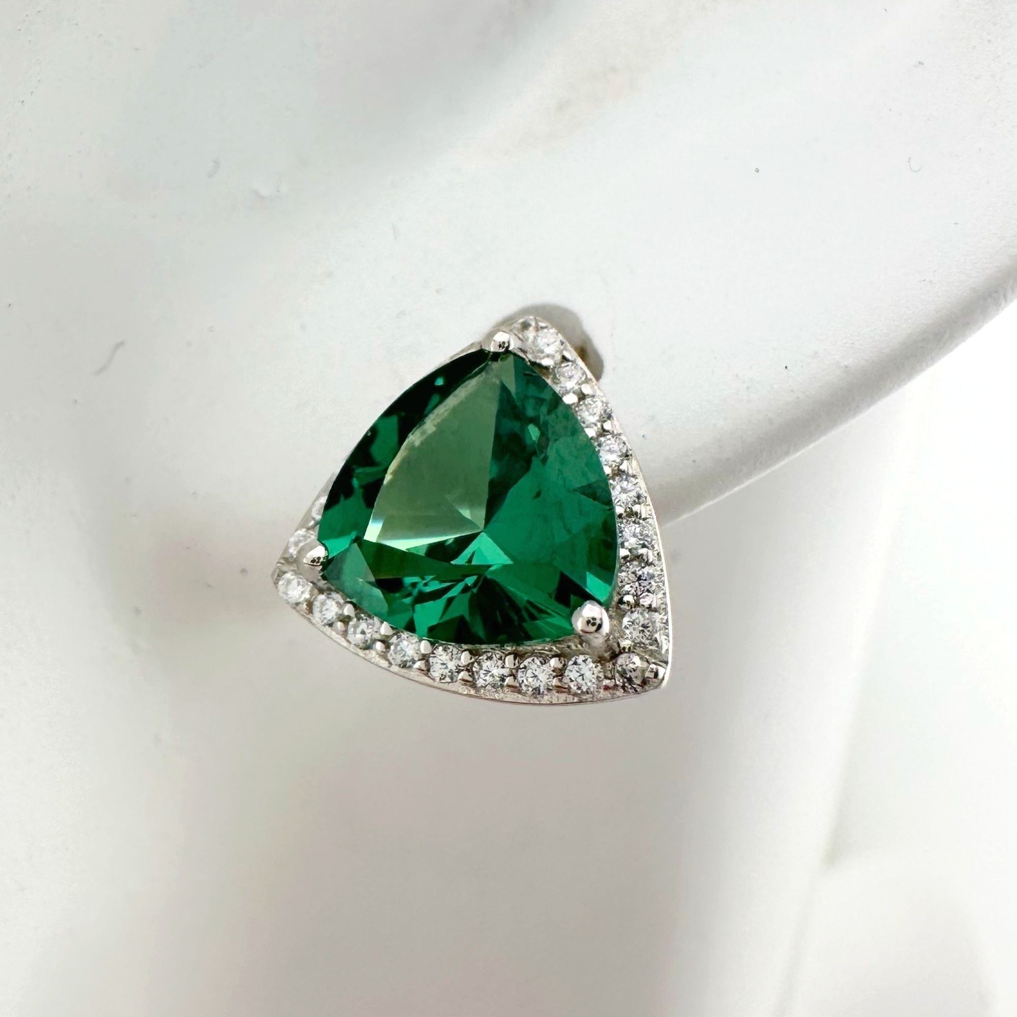 Other Trillion Cut 6.30 Ct Lab Created Color Changing Pariaba Gems Size ONE SIZE - 3 Thumbnail