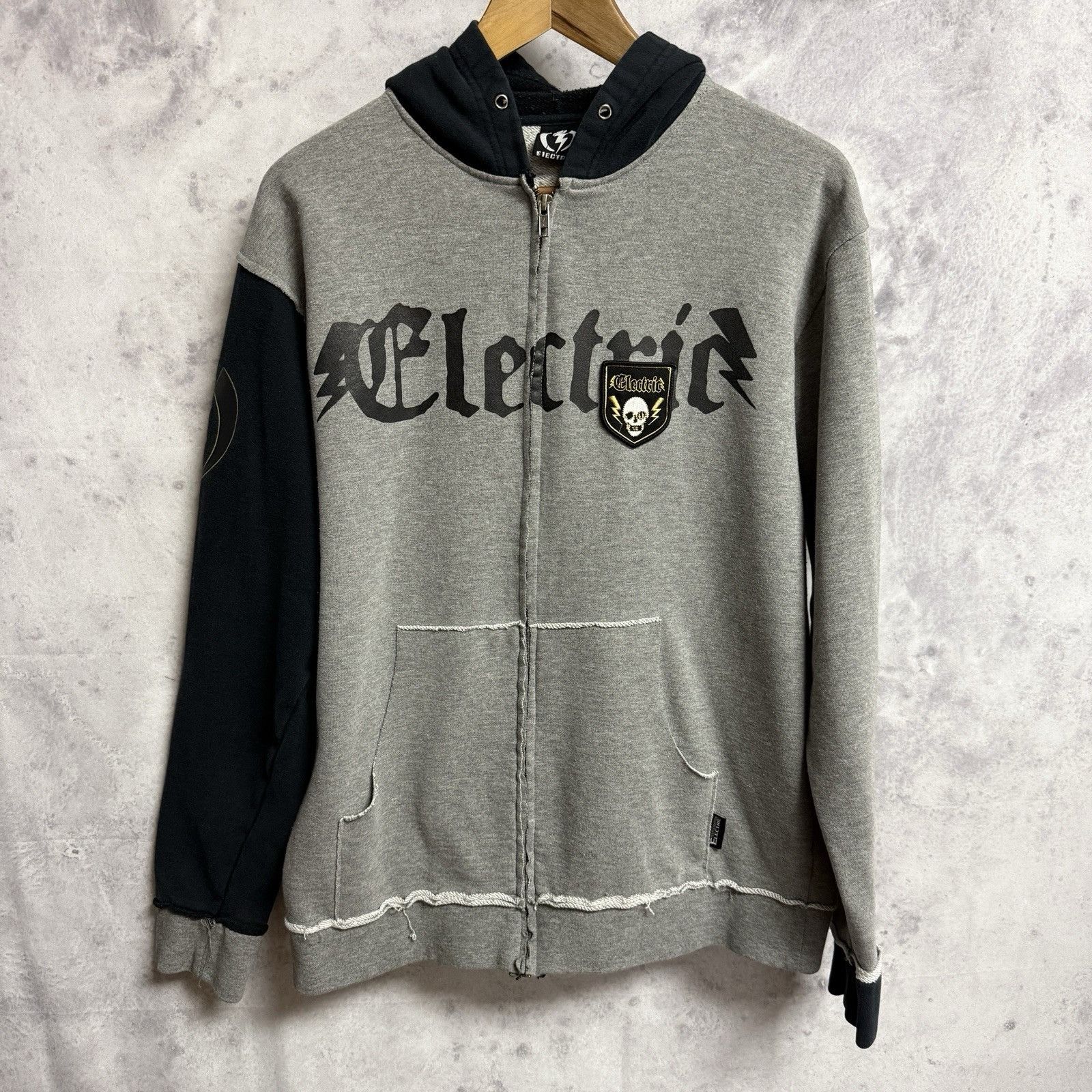 Vintage Vintage Y2K Electric Hoodie Sweatshirt Mens Large 21.5x26 Size US L / EU 52-54 / 3 - 1 Thumbnail