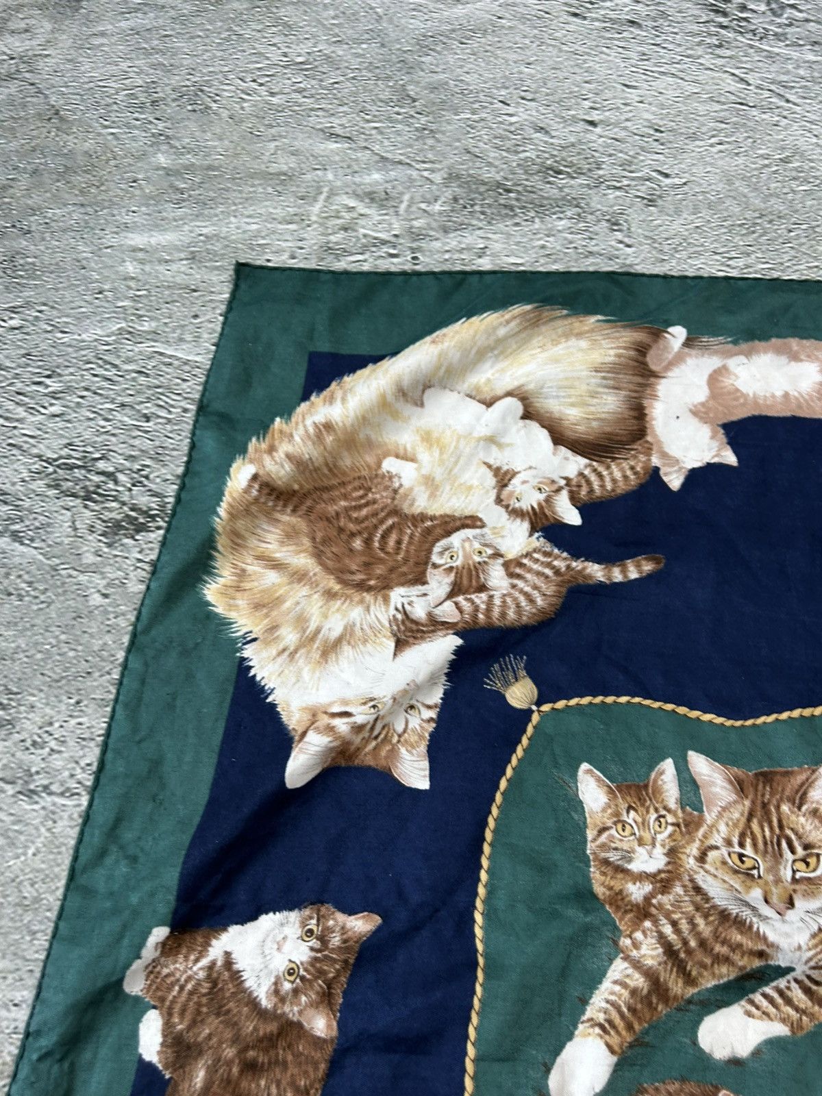 Vintage Vintage scarf cats fullprint shawl Size ONE SIZE - 3 Thumbnail