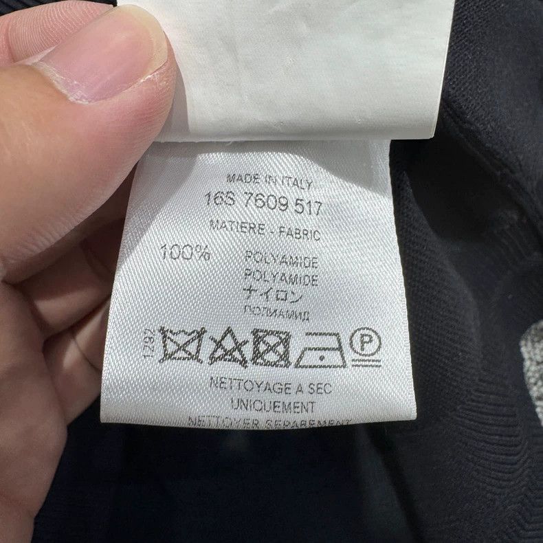 Givenchy Givenchy Relief Design Sports Shirt Size US L / EU 52-54 / 3 - 8 Thumbnail