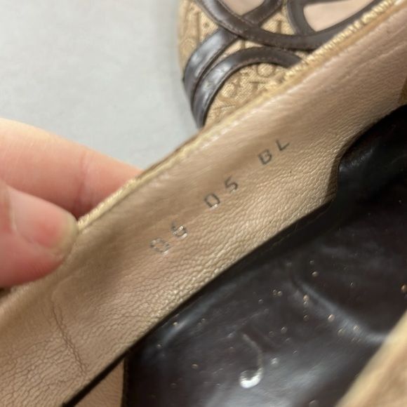 Dior VTG Dior Logo Mania Signature Canvas Leather Point Toe 90s H Size US 8 / IT 38 - 9 Thumbnail
