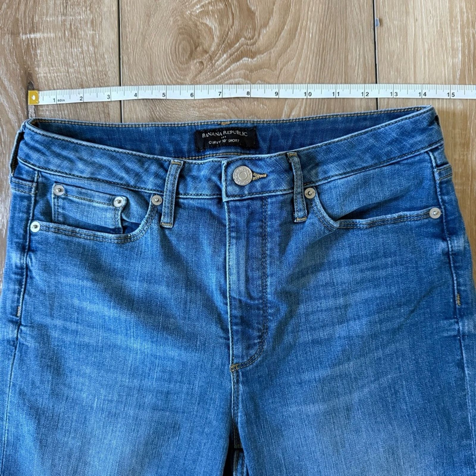 Banana Republic Banana Republic Curvy 10” Denim Short 27/4 Size 27" / US 4 / IT 40 - 11 Thumbnail