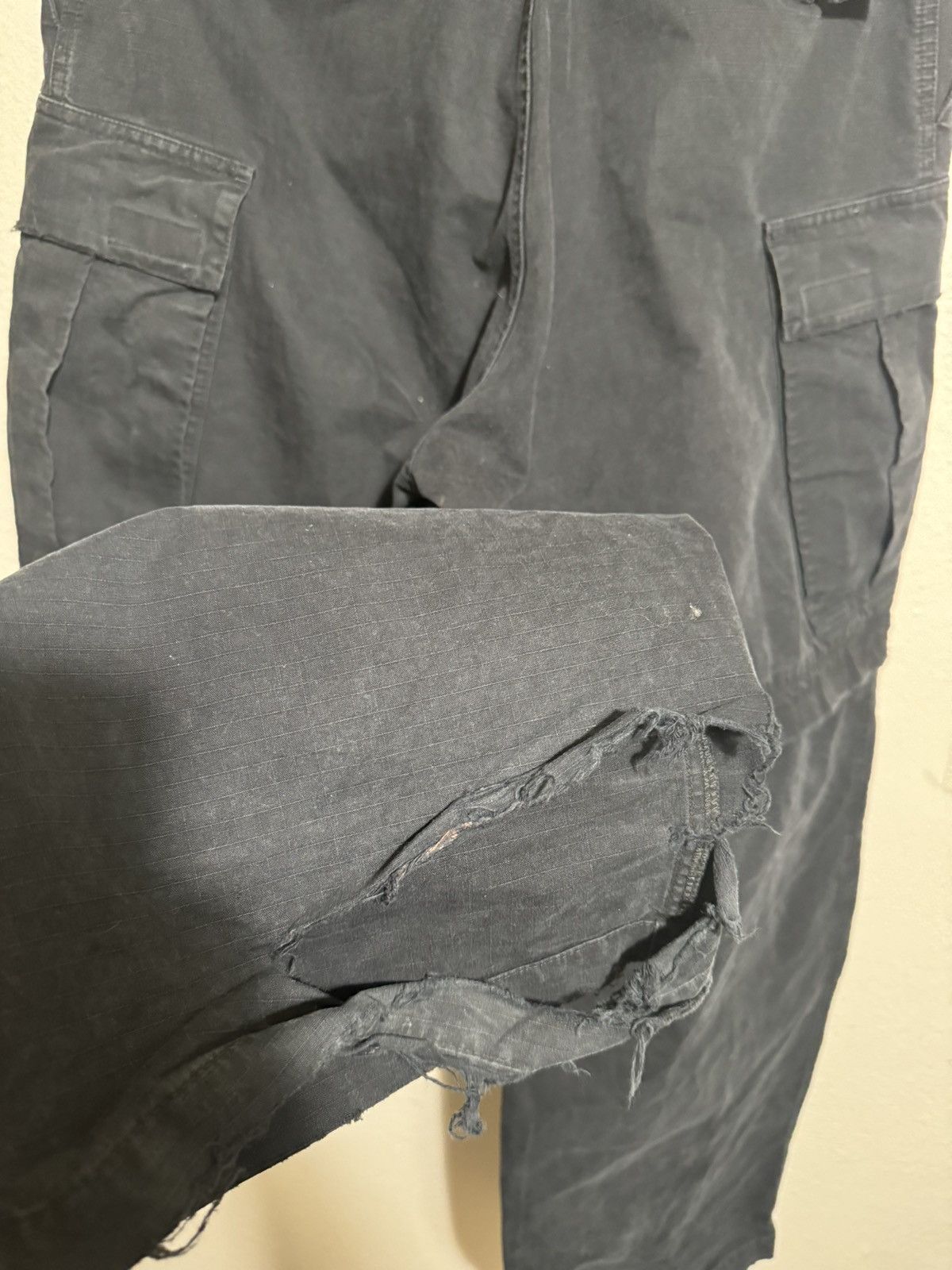 Balenciaga Balenciaga Distressed Large Cargo Pants Size US 30 / EU 46 - 6 Thumbnail