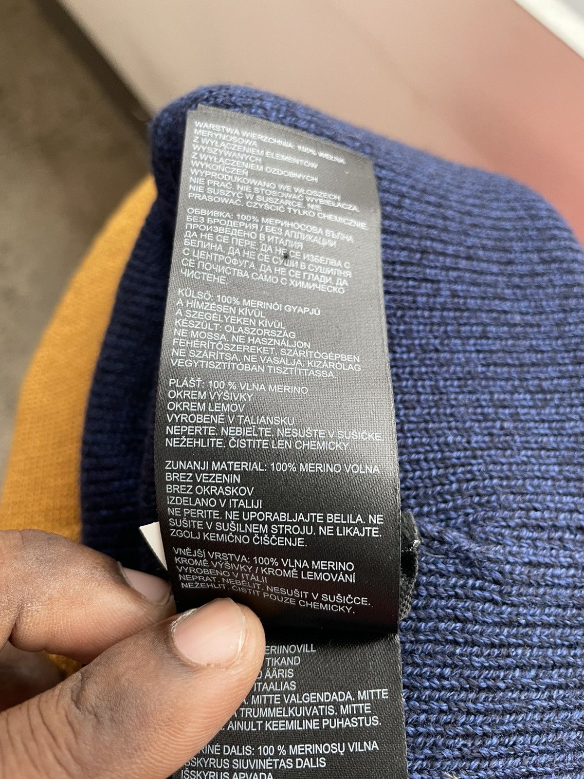 Canada Goose Canada Goose Emblem Rib Toque Size ONE SIZE - 9 Thumbnail
