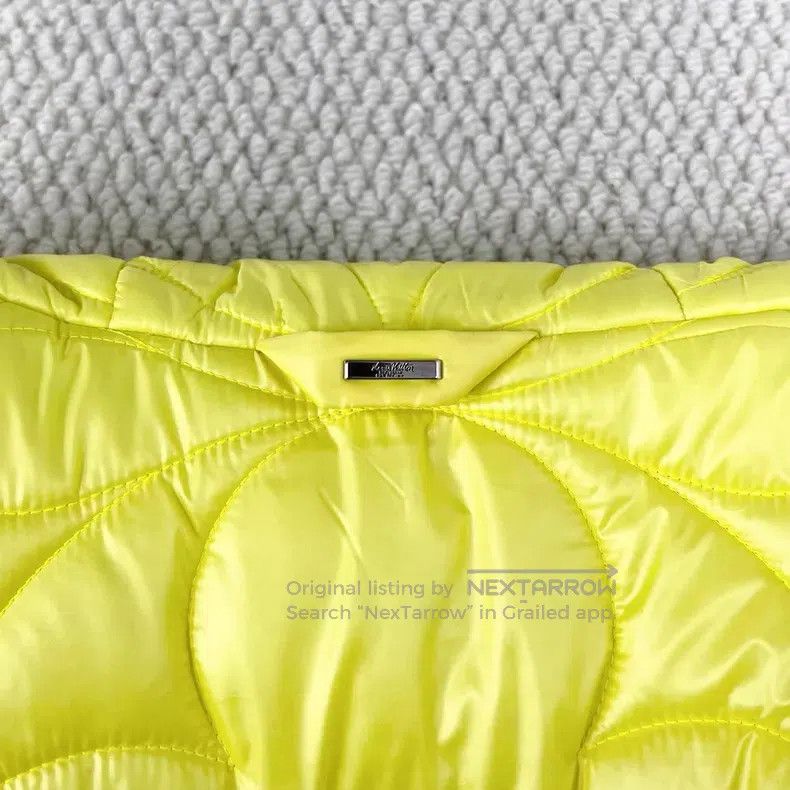Louis Vuitton Louis Vuitton Lemon yellow quilted three-flower full-print Size US L / EU 52-54 / 3 - 7 Thumbnail