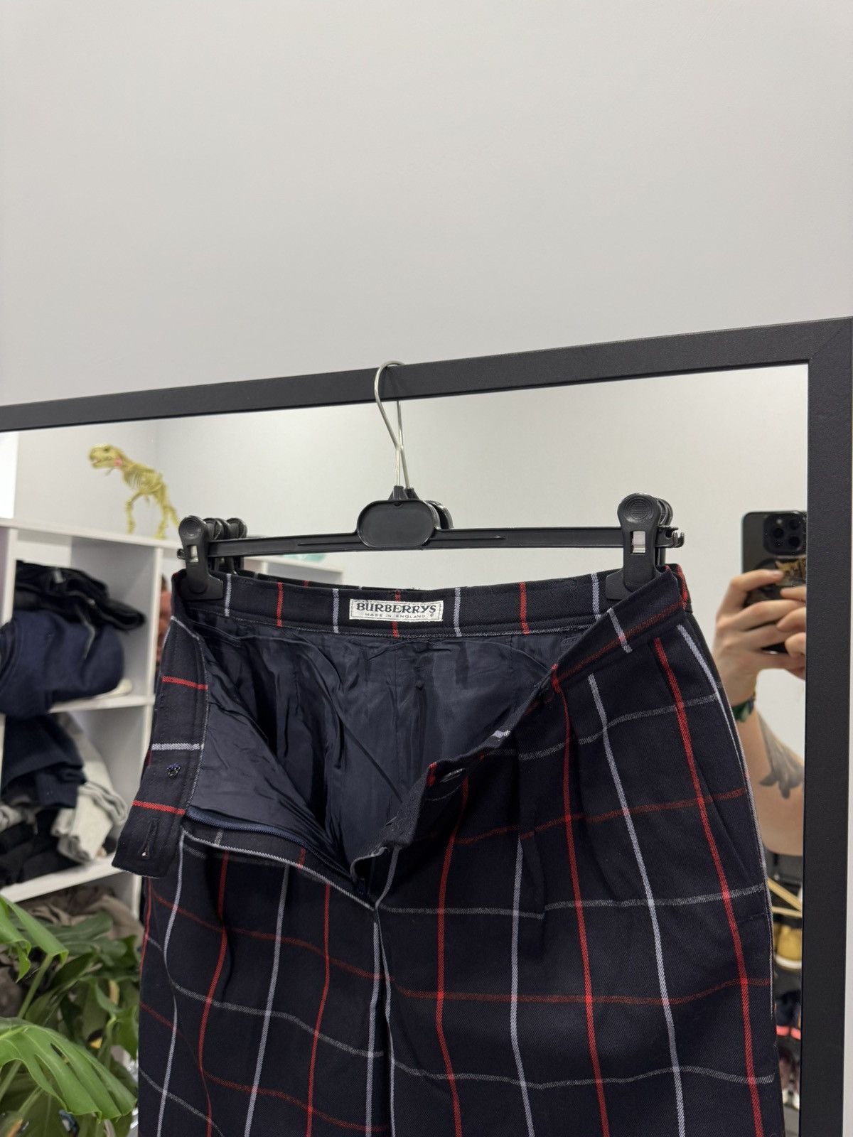 Burberry Burberry’s vintage nova check wool pants size M Size 26" / US 2 / IT 38 - 7 Thumbnail