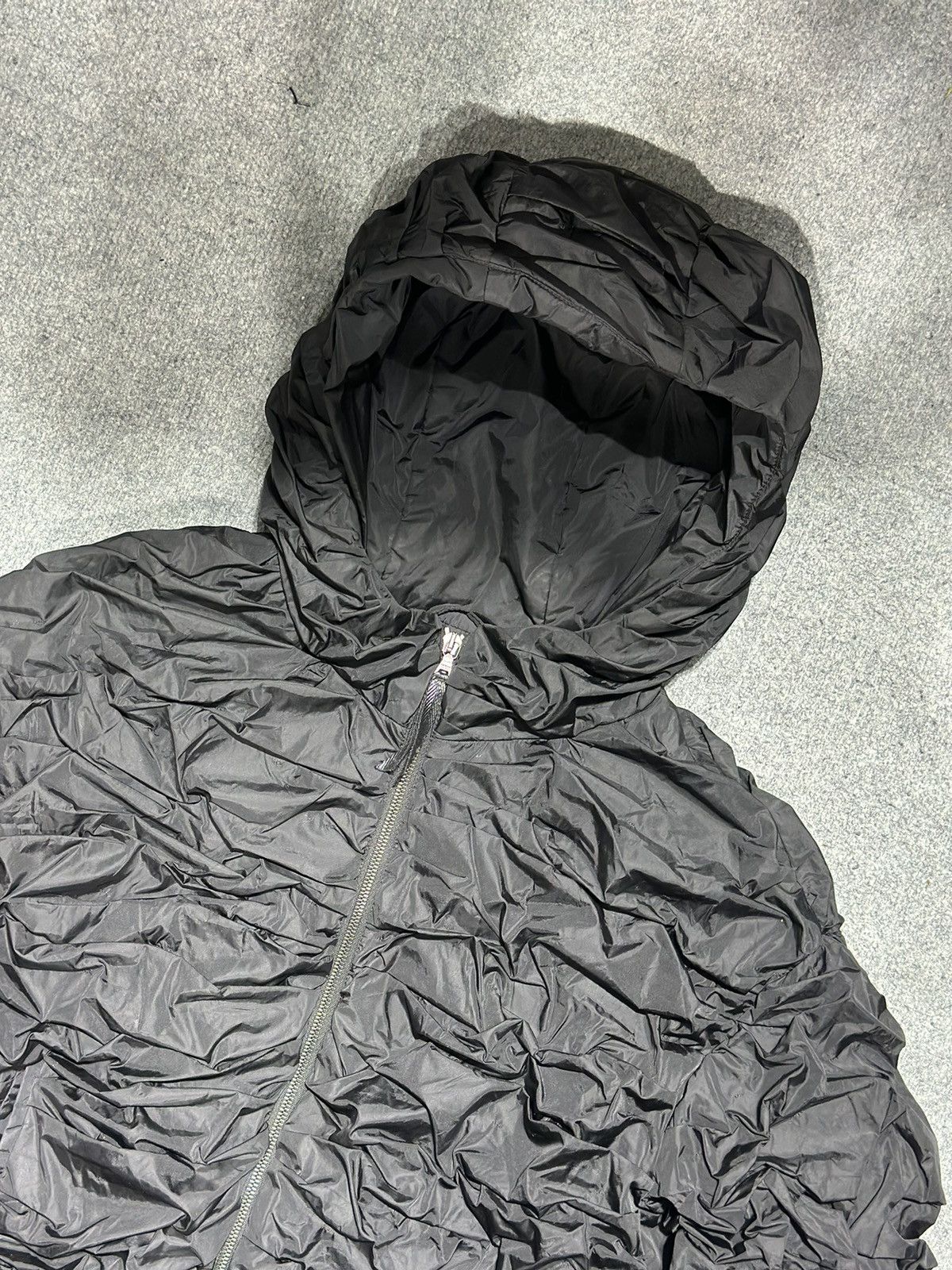 Prada Prada 2007 Ruffled Runched Pleated Nylon Hoodie Size XS / US 0-2 / IT 36-38 - 3 Thumbnail