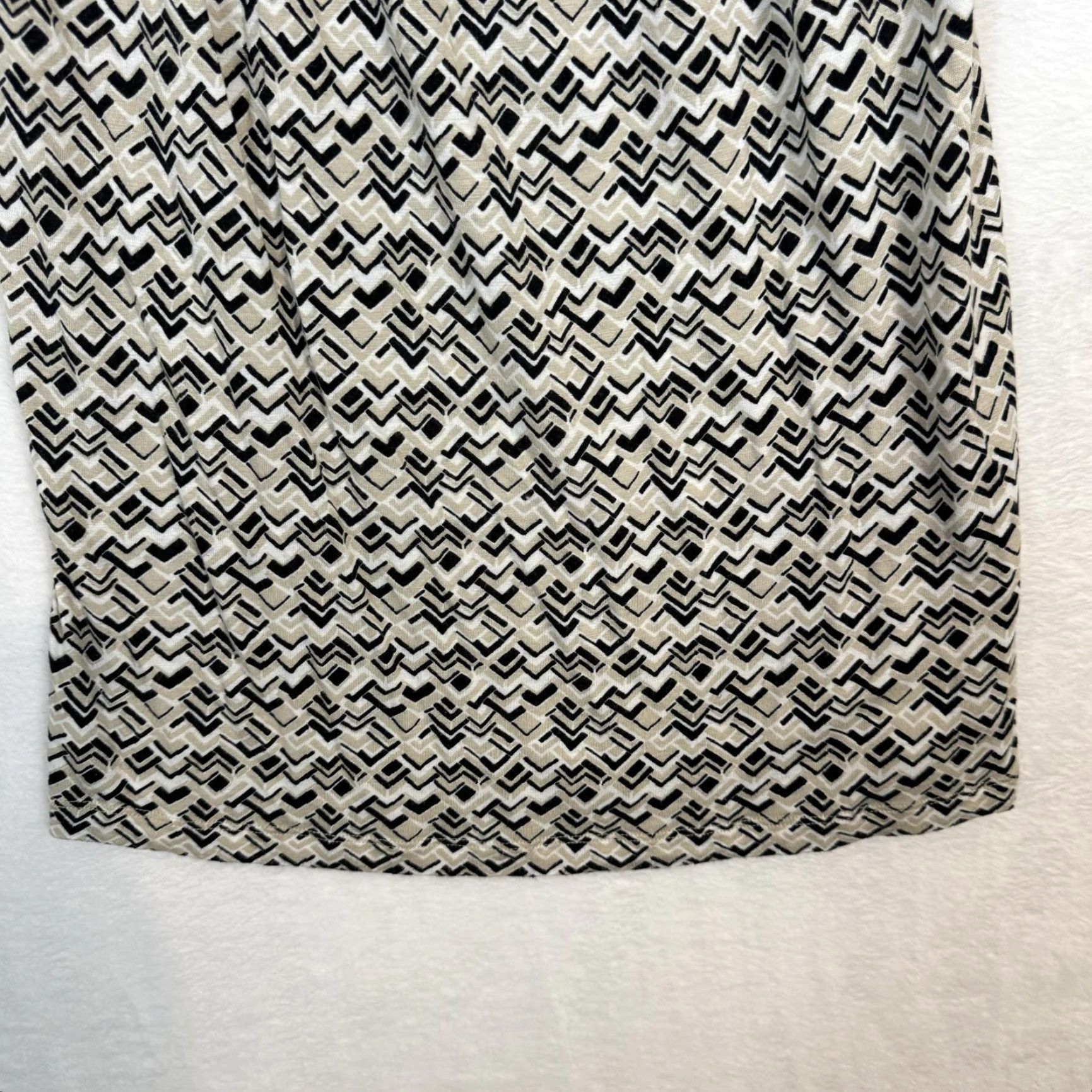 Banana Republic Banana Republic Women's Tan Sleeveless Mini Dress Geometric Size M - Exc W 211 (Bust, Crew Neck) Size M / US 6-8 / IT 42-44 - 3 Thumbnail