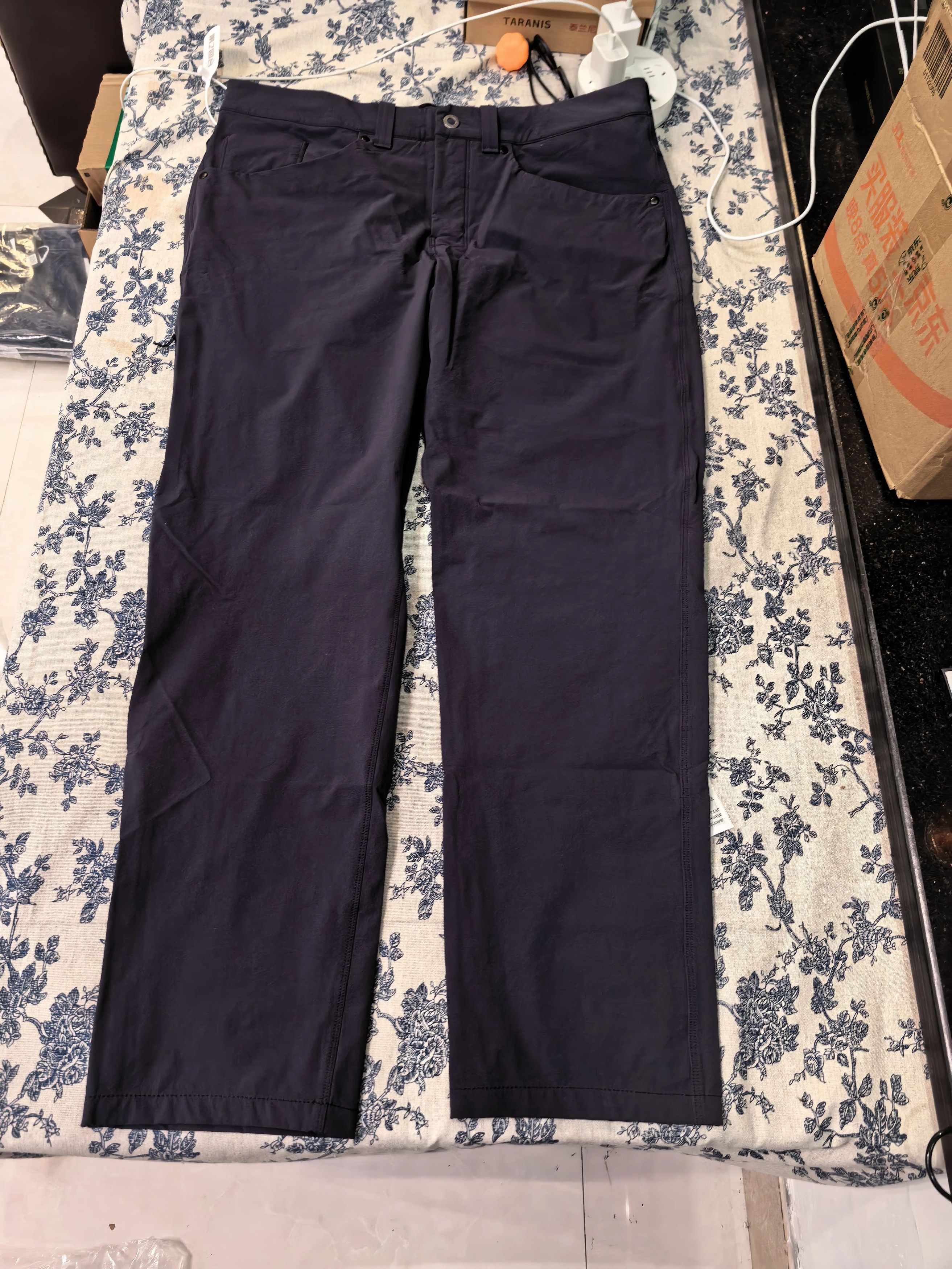 Arc'teryx Arcteryx ARROPANT Softshell Pants Black Sapphire 34 Size US 34 / EU 50 - 1 Thumbnail