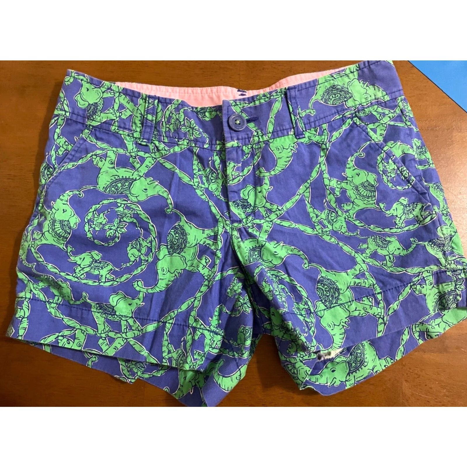 Lilly Pulitzer Lilly Pulitzer Callahan Shorts Womens Size 0 Purple Green Elephants Size 25" / US 0 / IT 36 - 2 Thumbnail