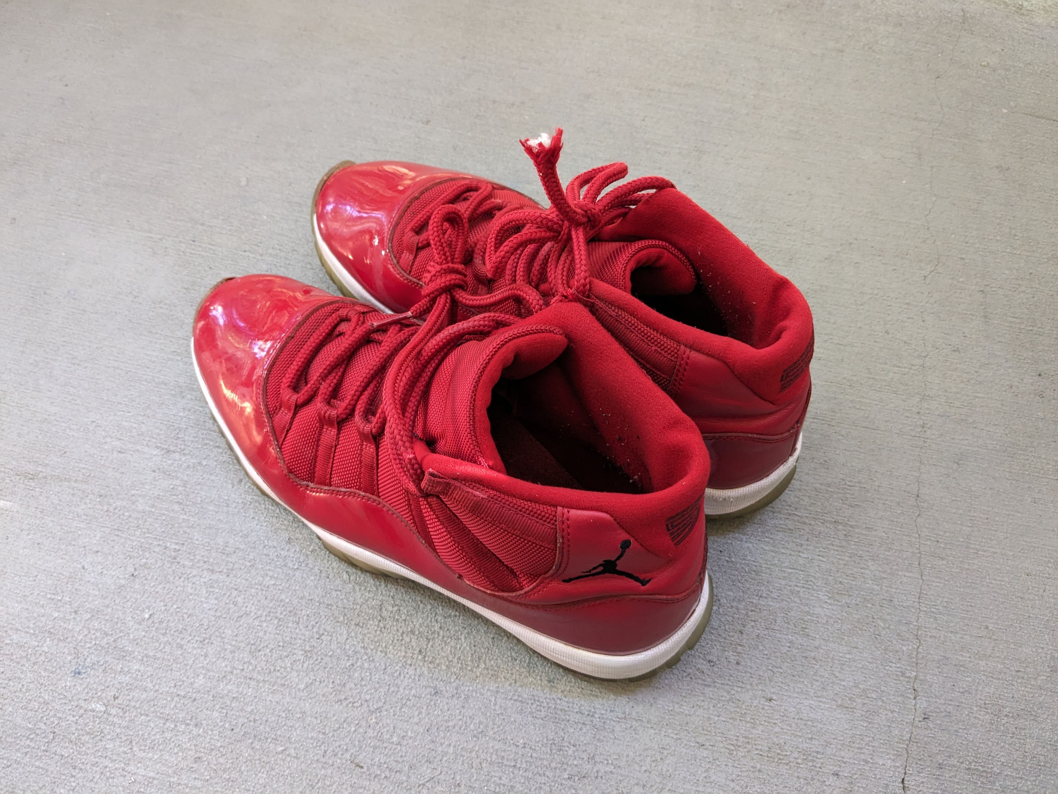 Jordan Brand Nike Air Jordan 11 Retro Win Like 96 Size 11 Red White Size US 11 / EU 44 - 14 Thumbnail