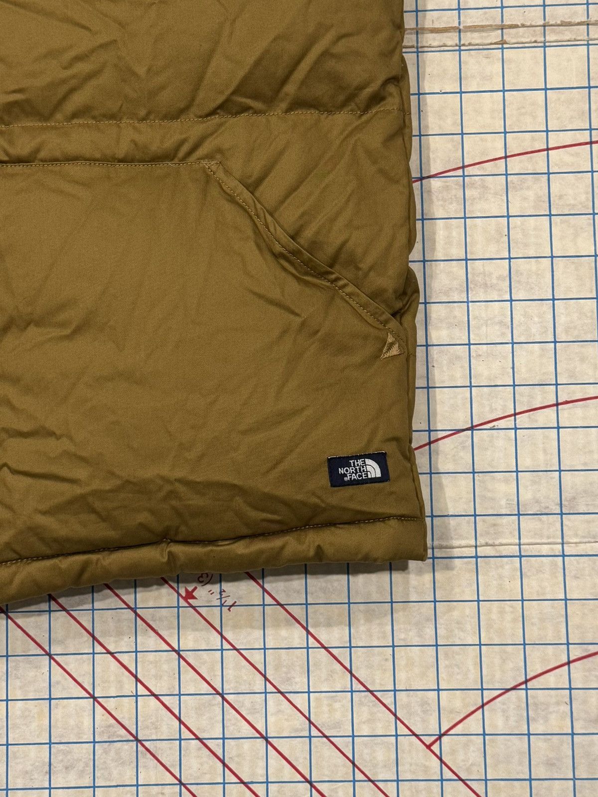 The North Face The North Face Goldish Brown Puffer Vest Mens Size Medium Size US M / EU 48-50 / 2 - 3 Thumbnail