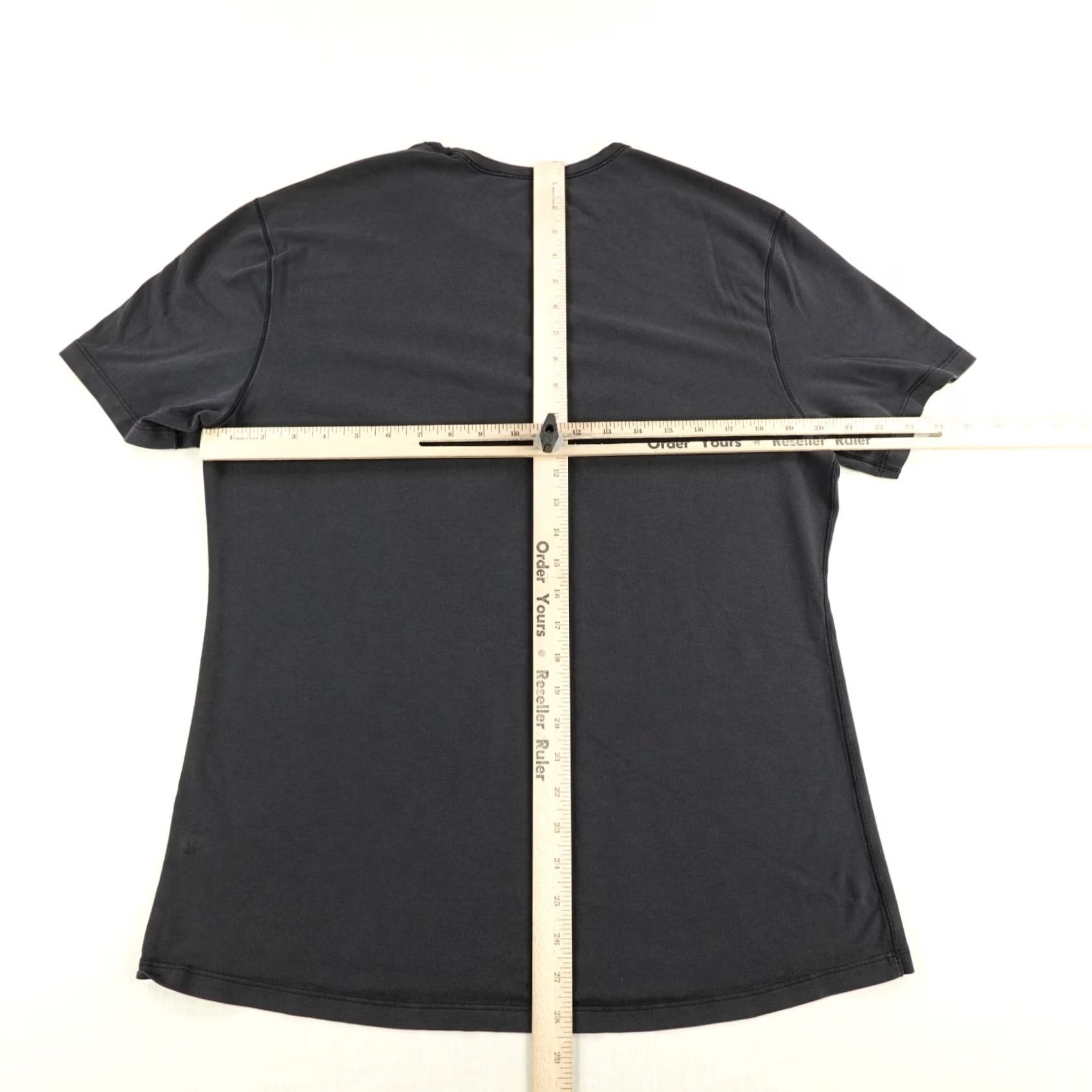 Lululemon Lululemon Womens Shirt Black Performance Top Boyfriend Tee Athletic Gym Yoga Size 6 Size M / US 6-8 / IT 42-44 - 4 Thumbnail
