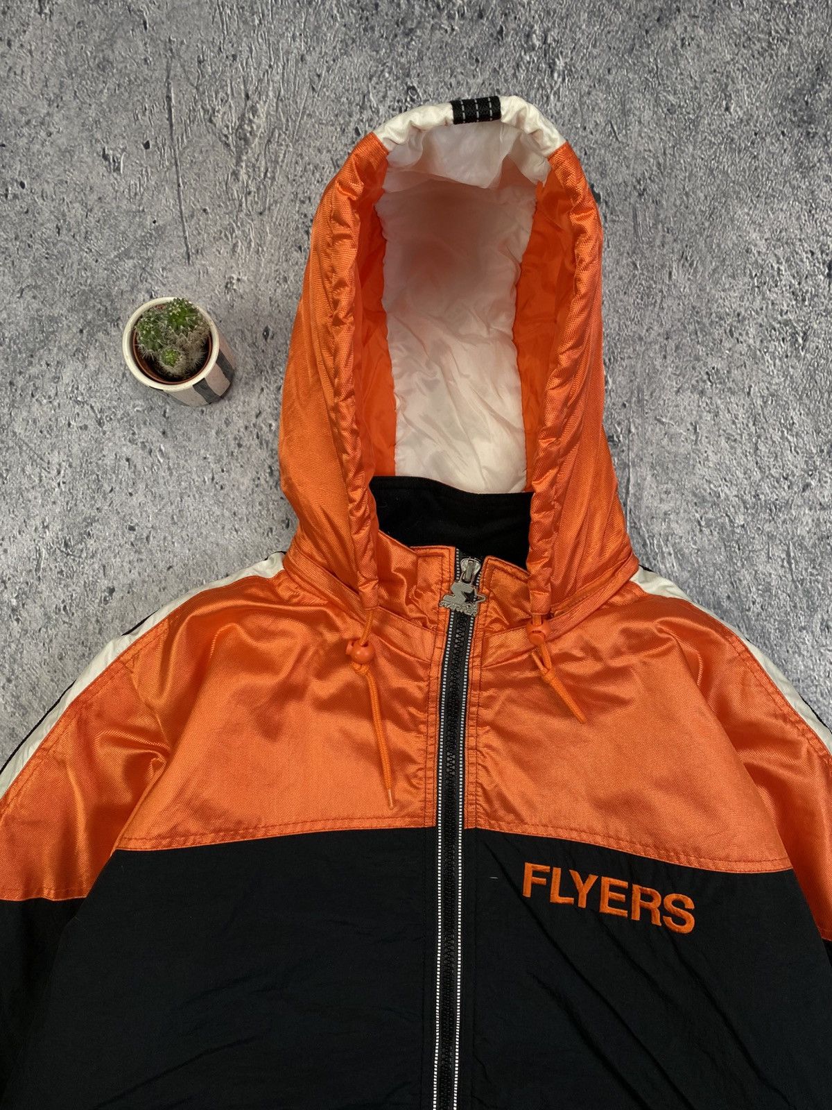 NHL × Starter × Vintage Vintage Starter Jacket nhl Flyers Size US XL / EU 56 / 4 - 4 Thumbnail