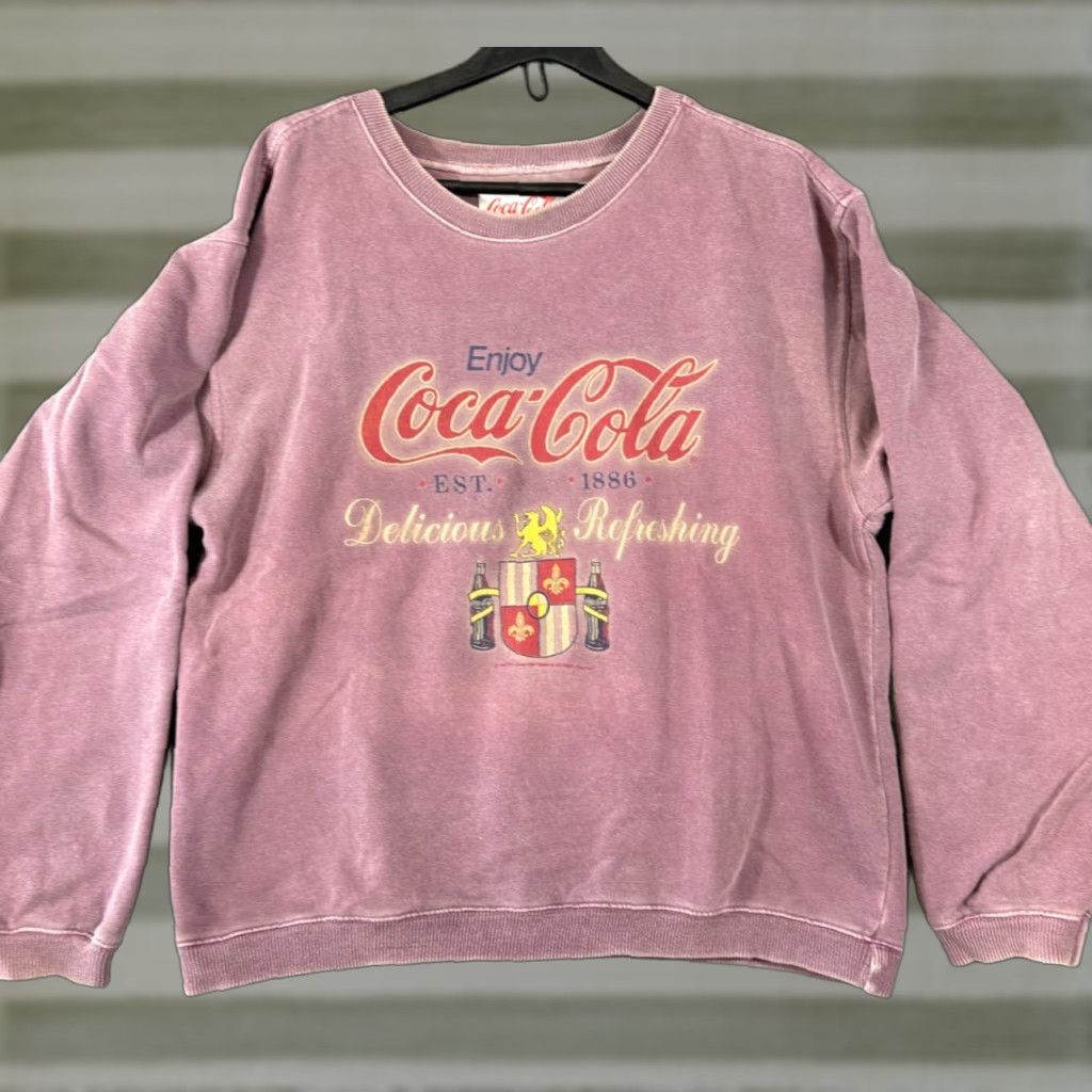 Vintage VINTAGE Coca-Cola Sweatshirt Mens S Mauve Pink Graphic Crew Neck Long Sleeve Size US S / EU 44-46 / 1 - 1 Thumbnail