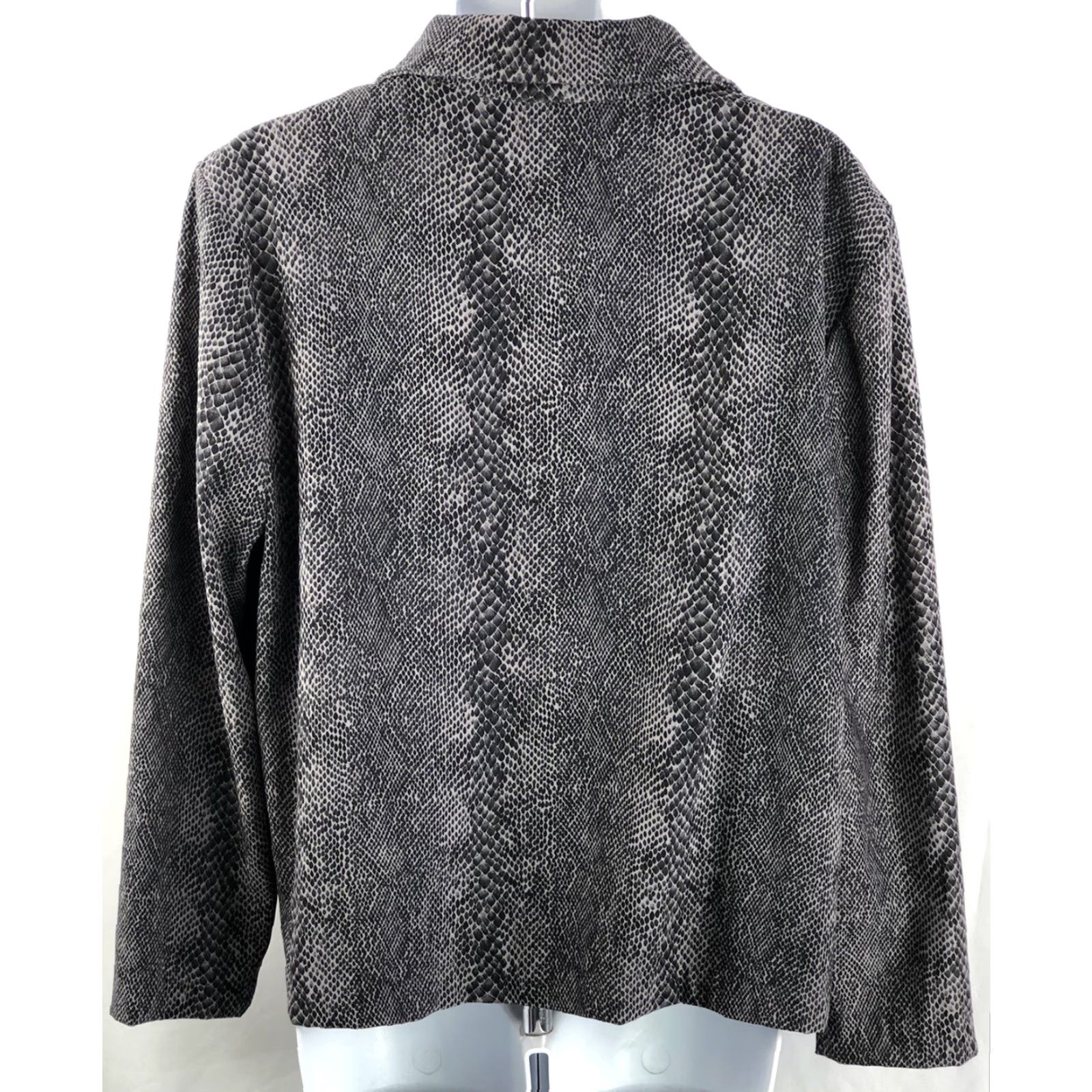 Vintage VINTAGE Briggs Blazer Jacket PM Gray Snake Print Long Sleeve ButtonUp Collar Women Size M / US 6-8 / IT 42-44 - 3 Thumbnail