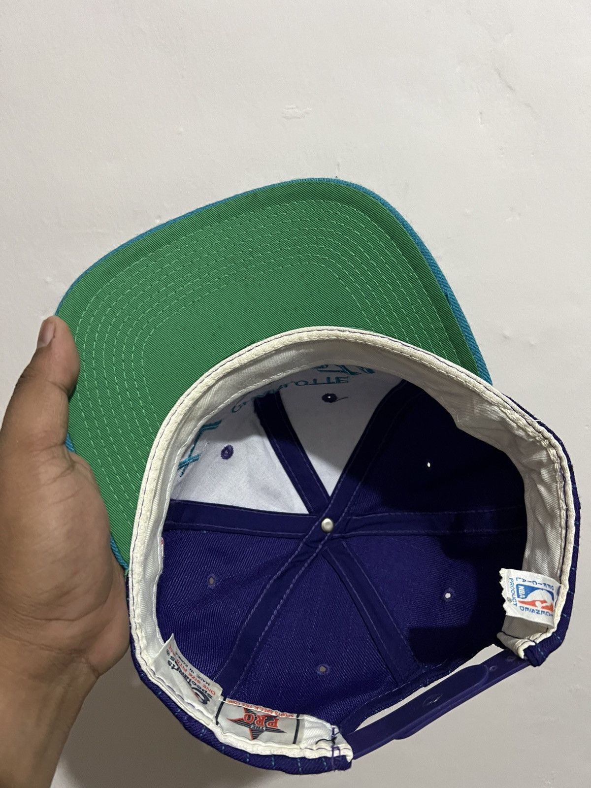 Sports Specialties Pinestript single line Hornets NBA vintage hat Size ONE SIZE - 7 Thumbnail