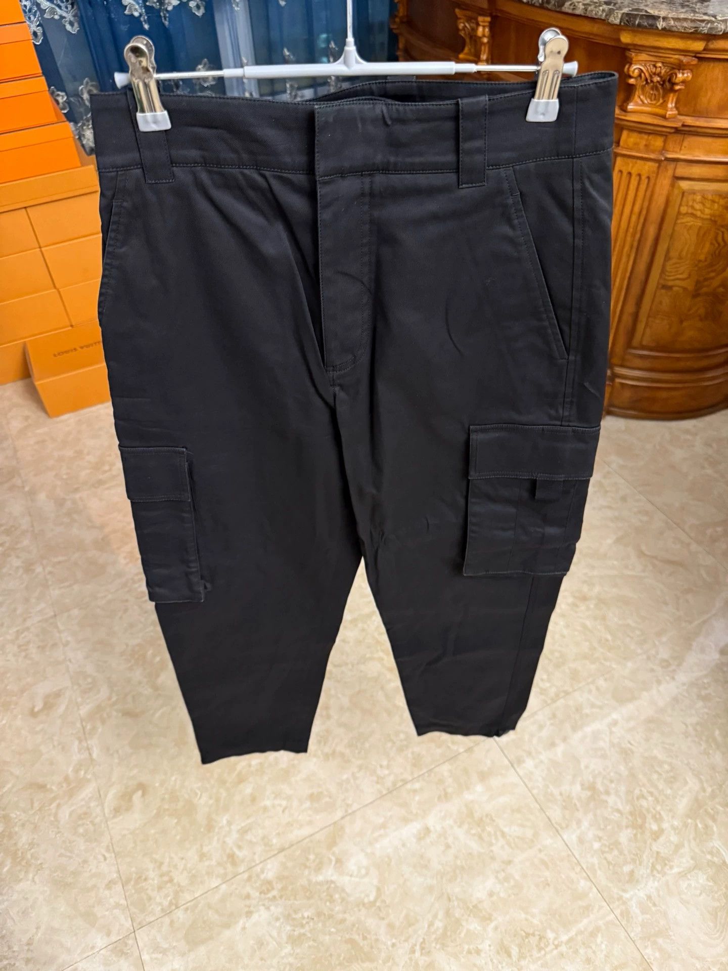 Dior Dior Black Cargo Pants 44 Unisex Side Pockets Back DIOR Logo Size US 28 / EU 44 - 1 Thumbnail