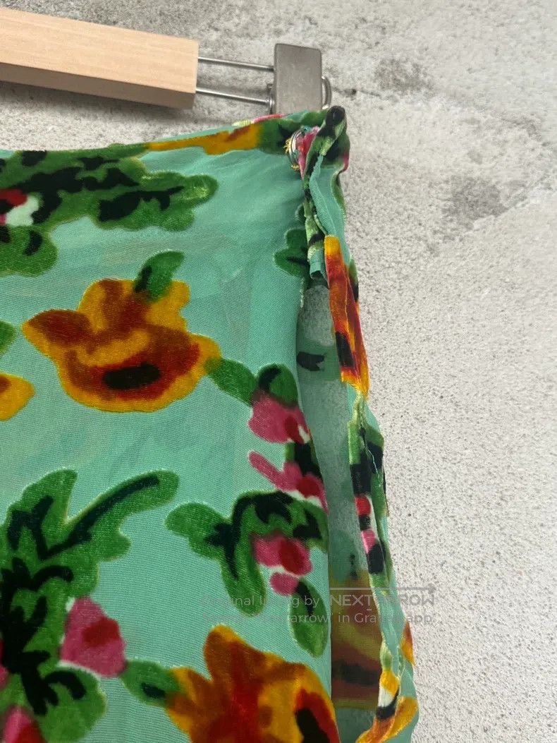 Yohji Yamamoto YOHJI YAMAMOTO size XS Velvet floral short skirt Size 23" - 5 Thumbnail