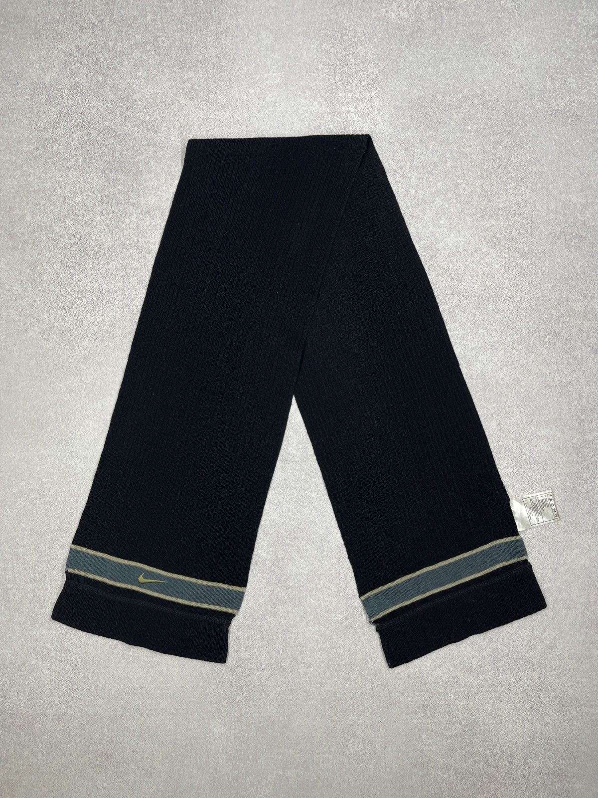Nike Vintage Nike Swoosh Black Scarf Drill TECH ACG Size ONE SIZE - 2 Thumbnail