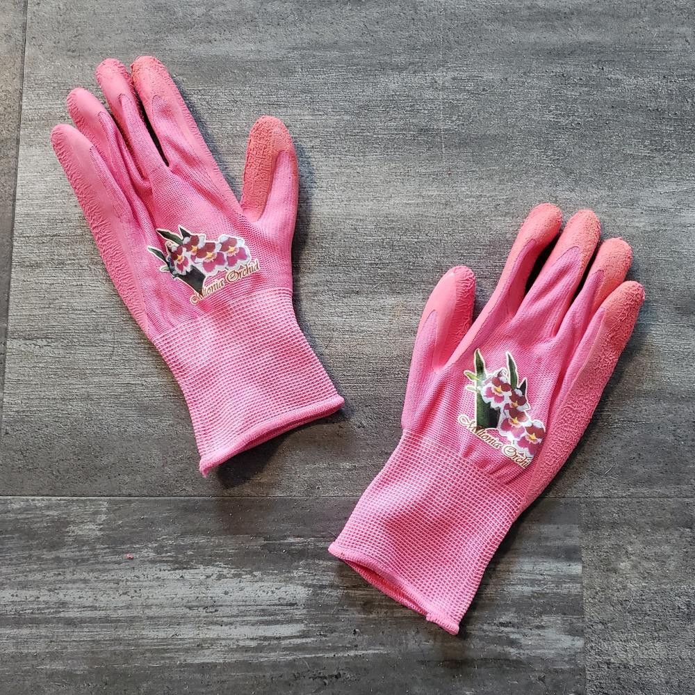 Designer Pink Vibrant Nitrile Grip Glove Size ONE SIZE - 1 Thumbnail