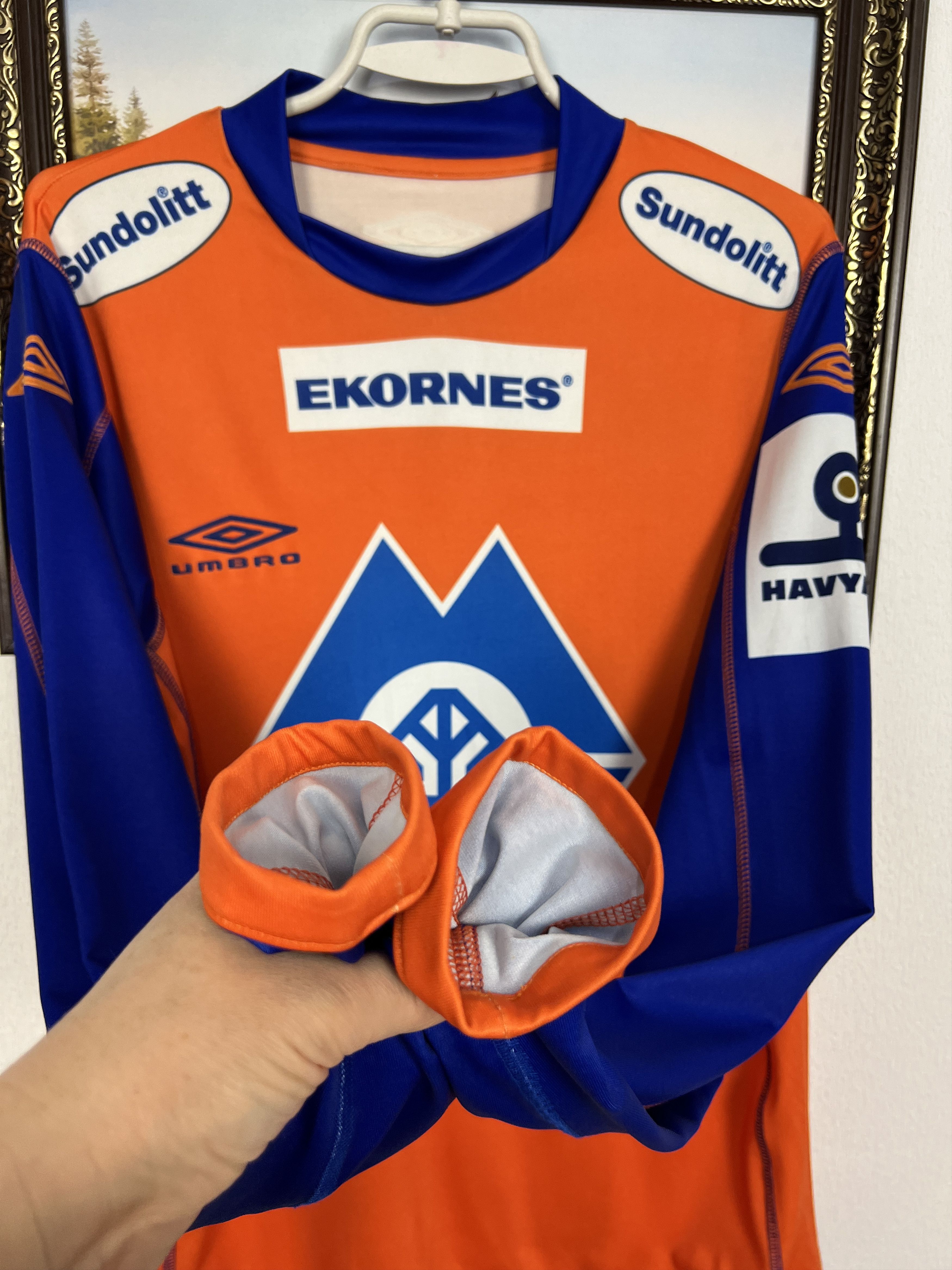 Umbro Aalesunds FK football shirt 2007 Soccer Long Sleeve Jersey Size US L / EU 52-54 / 3 - 5 Thumbnail