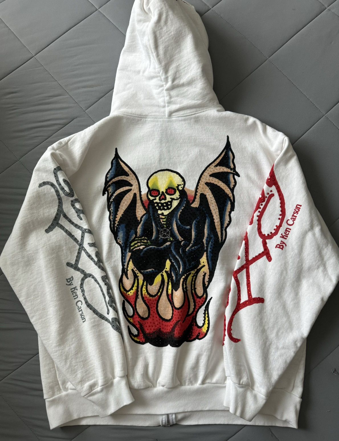 Ed Hardy × Ken Carson Ed Hardy x Ken Carson White Rhinestone Zip Up Hoodie Size XL Size US XL / EU 56 / 4 - 2 Thumbnail