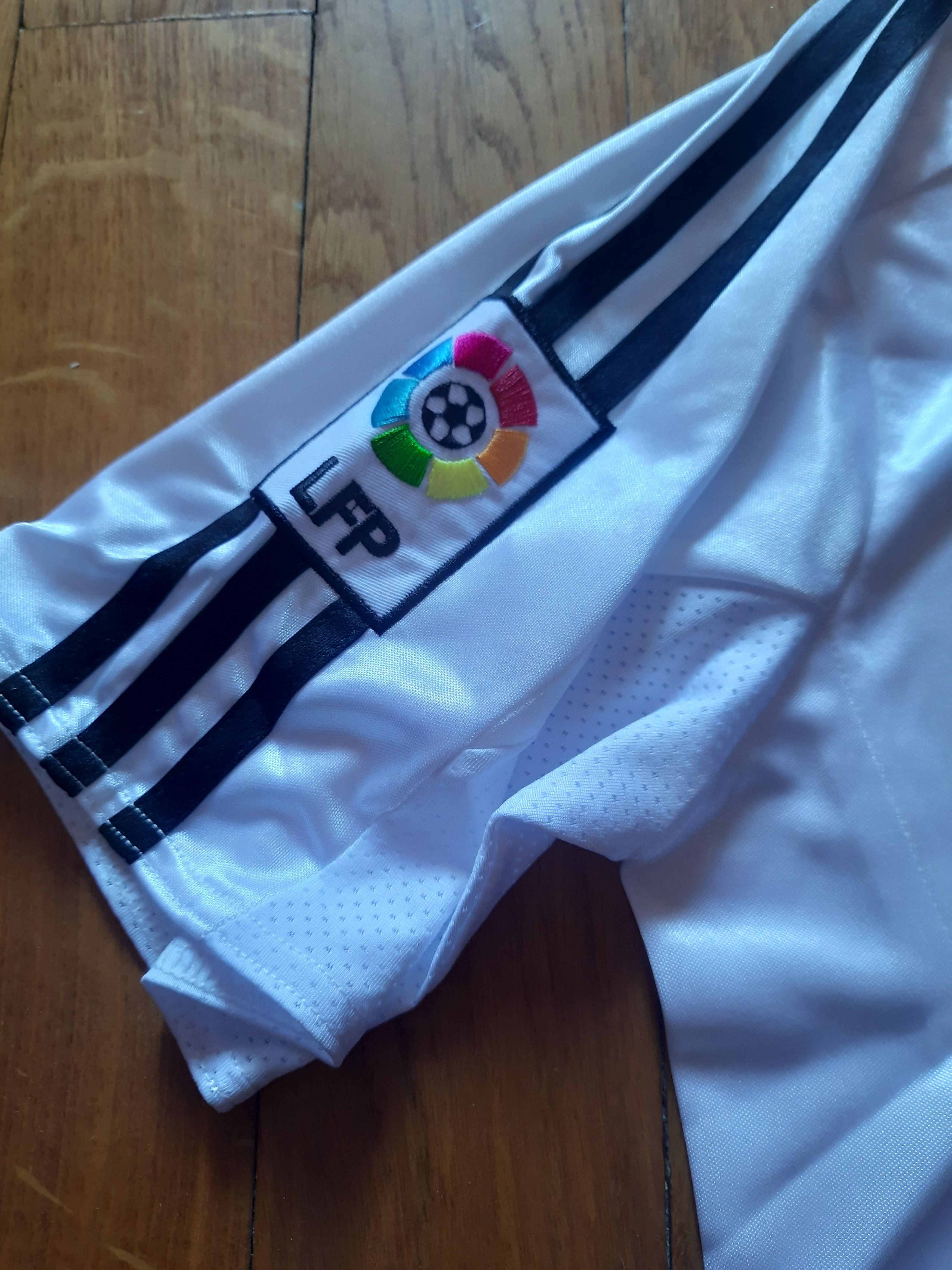 Other Raul 2004 2005 Real Madrid Soccer Football Size US L / EU 52-54 / 3 - 7 Thumbnail