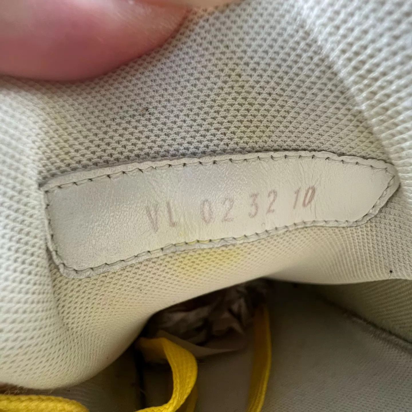Louis Vuitton LV Trainer White Yellow 44 Size US 11 / EU 44 - 8 Thumbnail