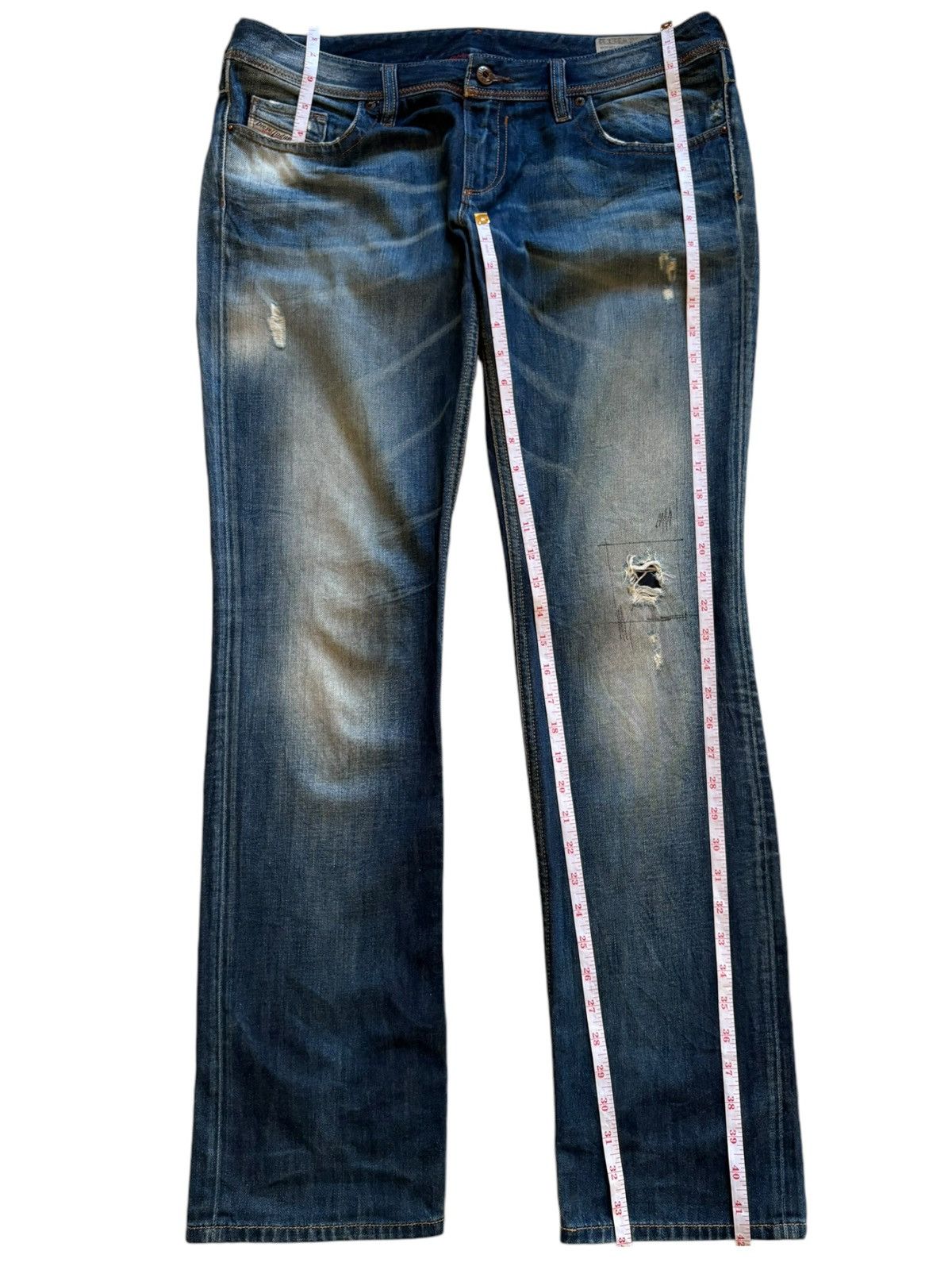 Diesel × Diesel Black Gold Vintage Italy Diesel Lowky Mud Wash Distressed Loose Jeans Size 36" / US 14 / IT 50 - 14 Thumbnail