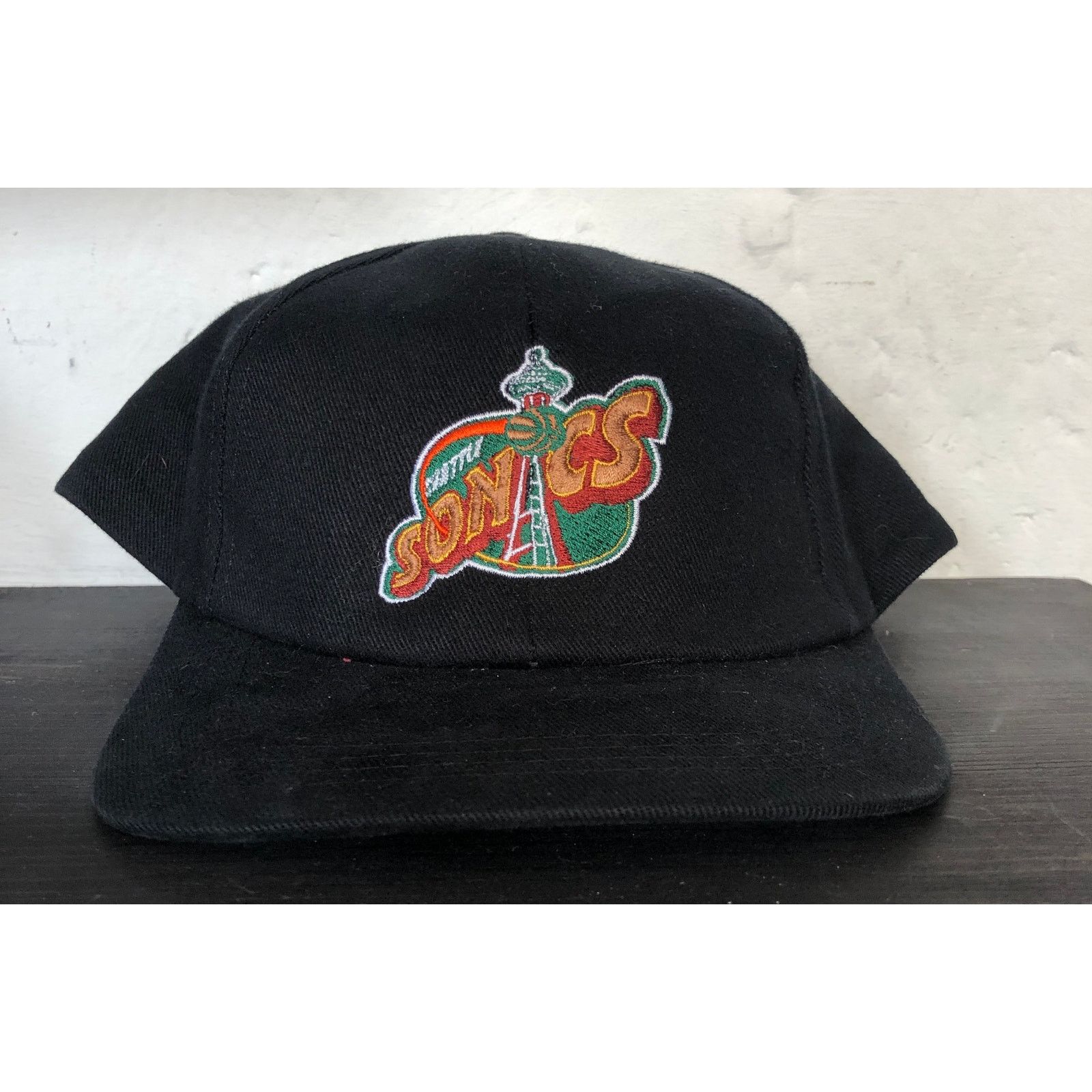 NBA × Sports Specialties NEW Seattle Sonics 1996 snapback Needle black NBA vtg Size ONE SIZE - 1 Thumbnail