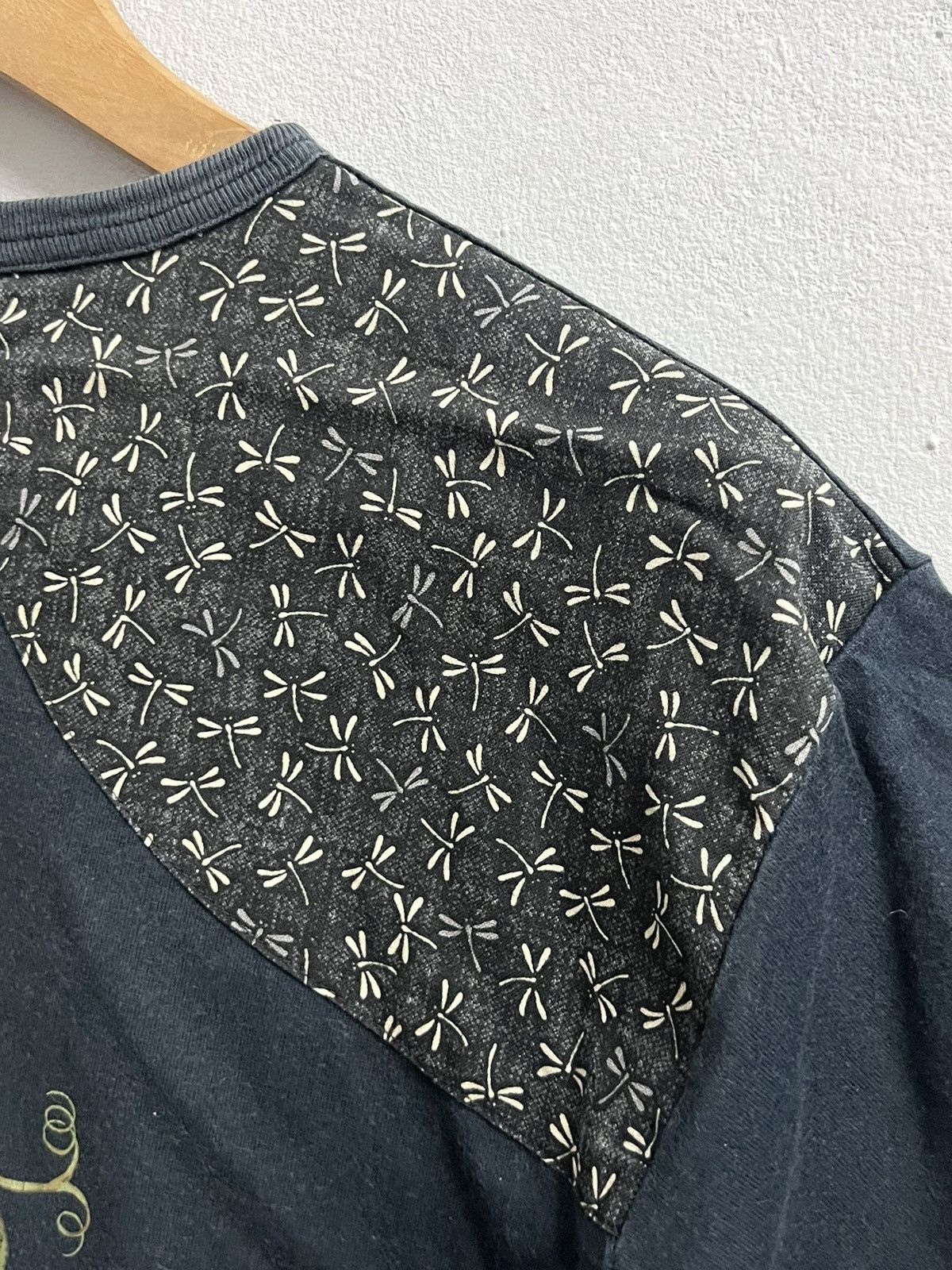 Karl Helmut Karl Helmut tee Seditionaries Japan calligraphy dragonfly Size US M / EU 48-50 / 2 - 8 Thumbnail