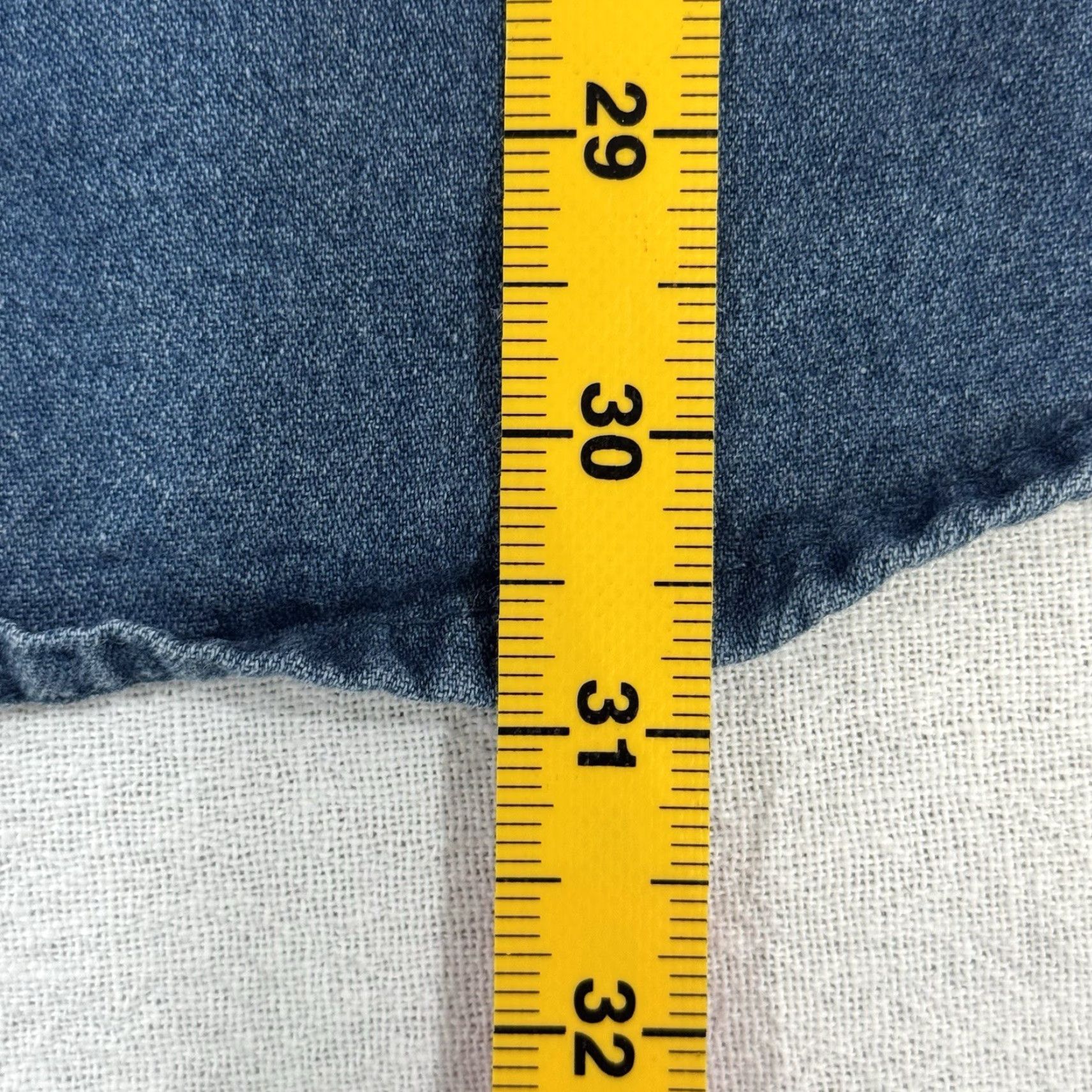 Lee VINTAGE Lee Denim Shirt Men’s M Oversized Blue Long Sleeve Button-Up Collared Pocketed Western Classic Retro Knit? Size US M / EU 48-50 / 2 - 7 Thumbnail