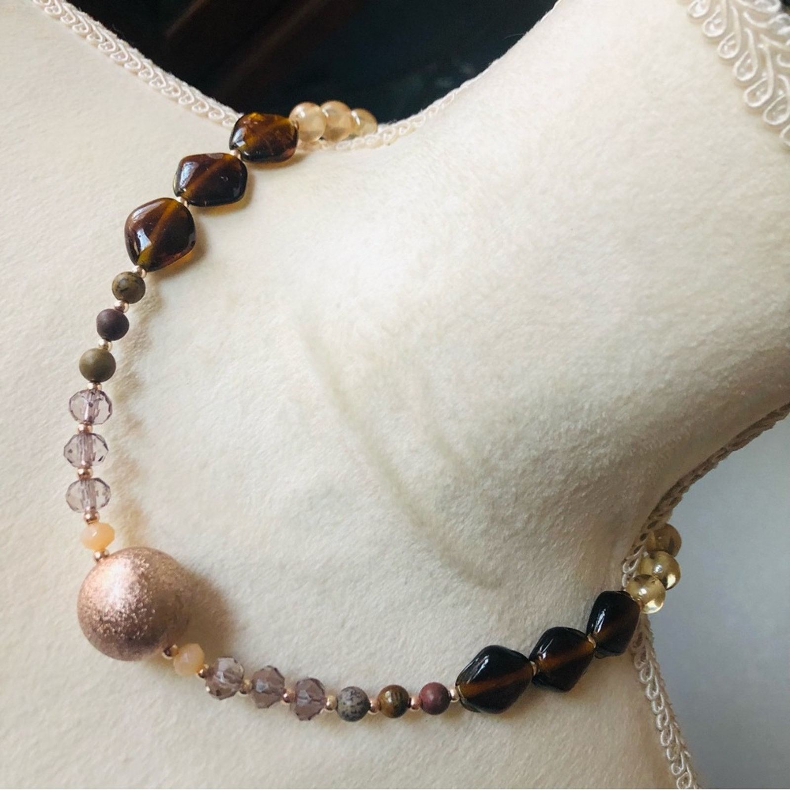 Handmade Handcrafted recycled vintage genuine stone necklace Size ONE SIZE - 1 Thumbnail