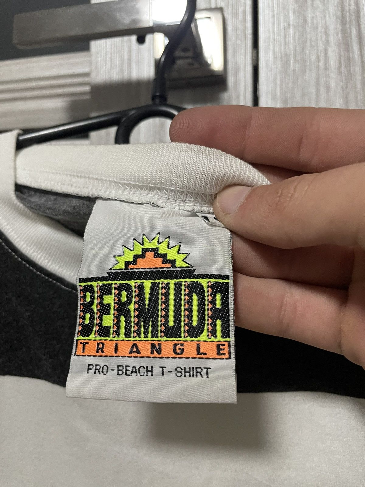 Vintage Vintage 90s Bermuda Triangle Pro Beach T Shirt Volleyball Size US M / EU 48-50 / 2 - 10 Thumbnail