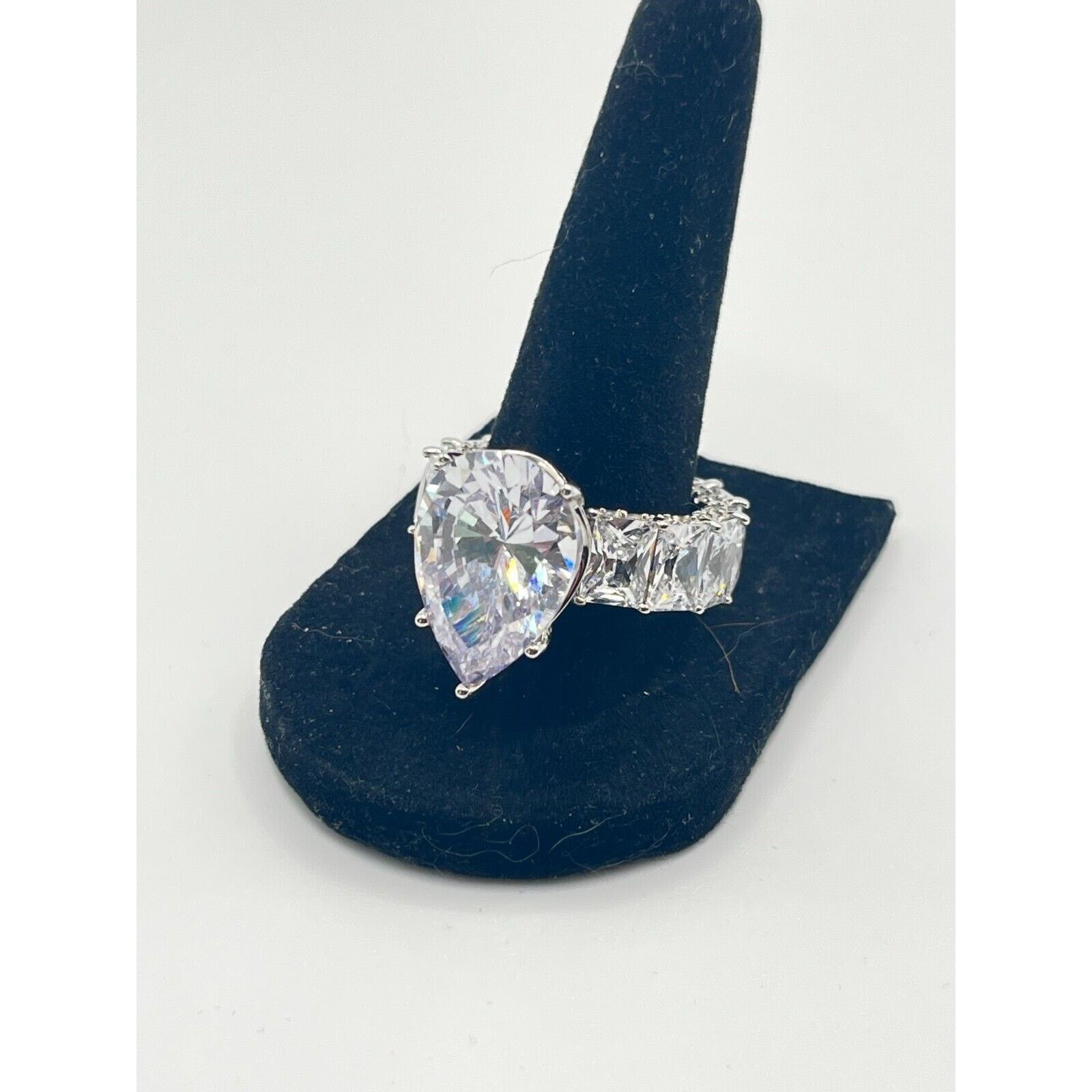 The Unbranded Brand Princess Cut Quartz Diamond Baguette Silver Ring Size 15G Size ONE SIZE - 3 Thumbnail