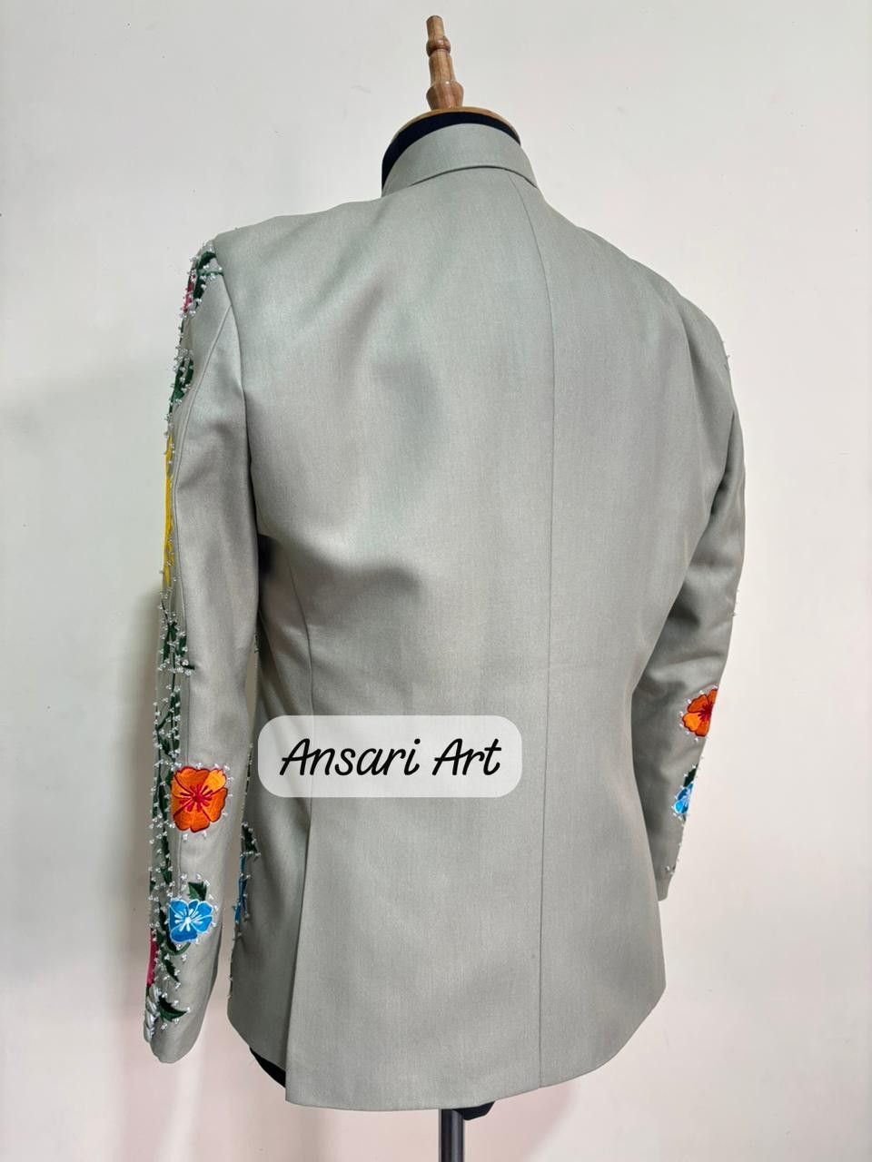Other Men 2PC Customized floral embroidery cocktail prom outfits Size 46L - 5 Thumbnail