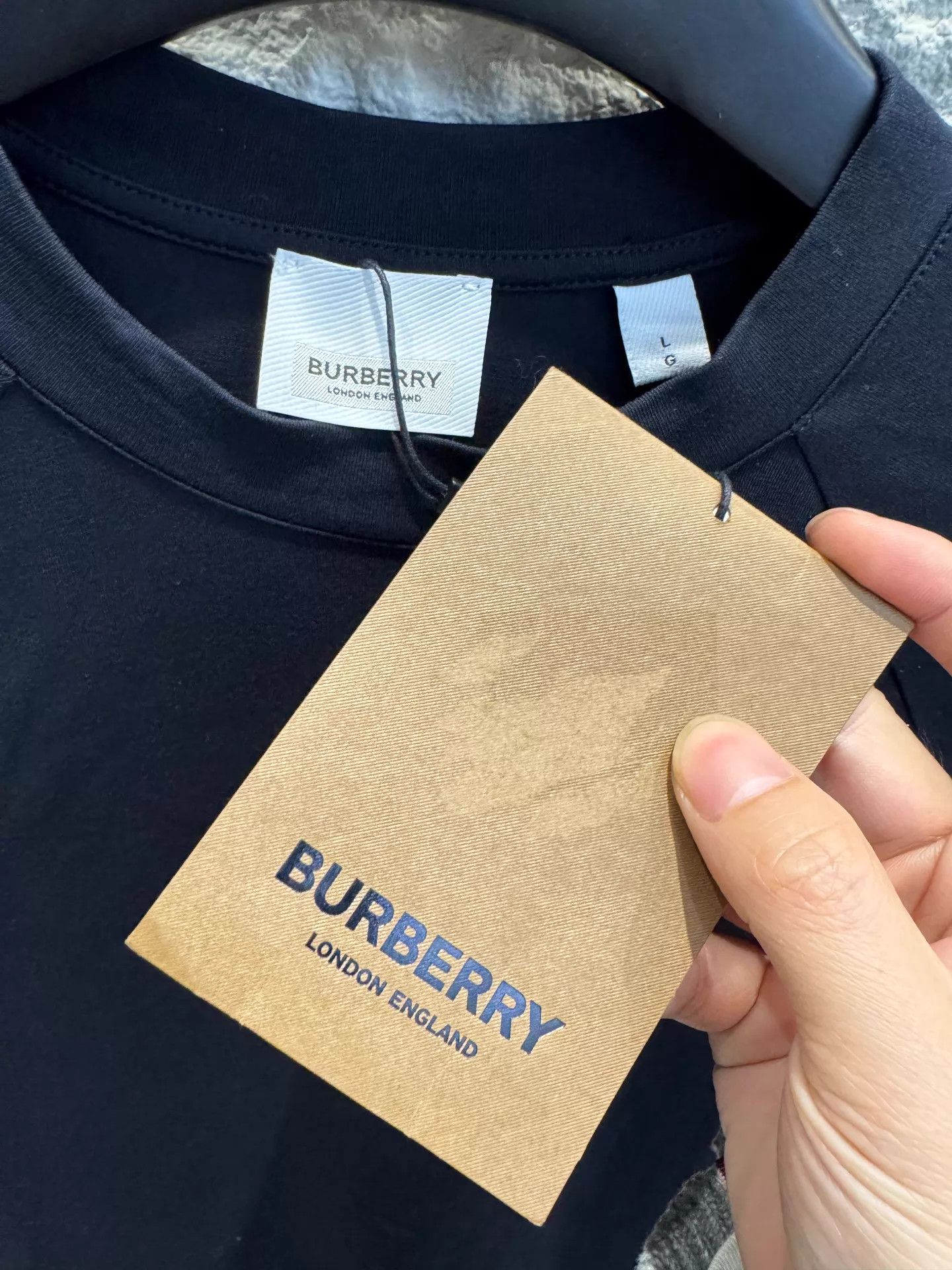 Burberry Burberry Fitted Black Short Sleeve Tee L Size US L / EU 52-54 / 3 - 2 Thumbnail