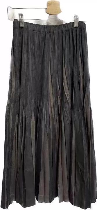 Issey Miyake Issey Miyake size:1 A black vintage skirt Size 22" - 1 Thumbnail