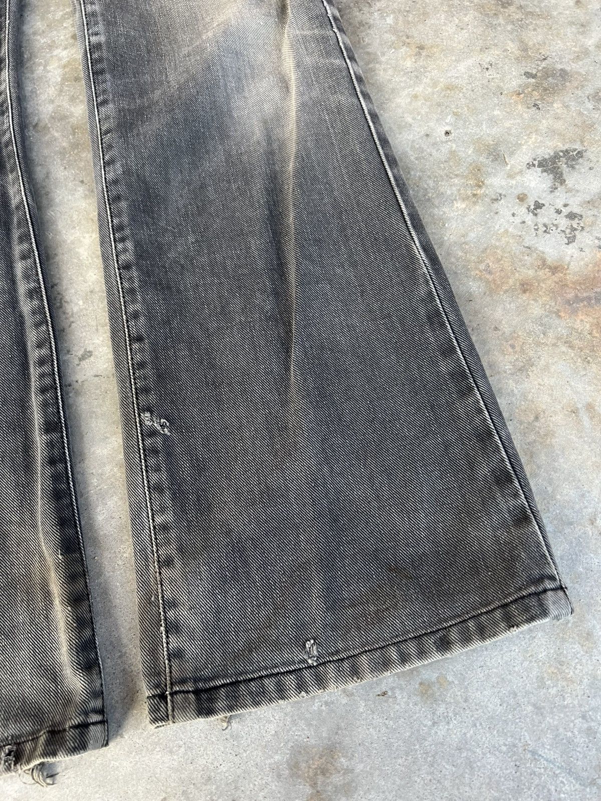 If Six Was Nine × Japanese Brand × Lee 💥Flare💥Vintage Lee Western Sanforized Faded Distress Jean Size US 28 / EU 44 - 4 Thumbnail