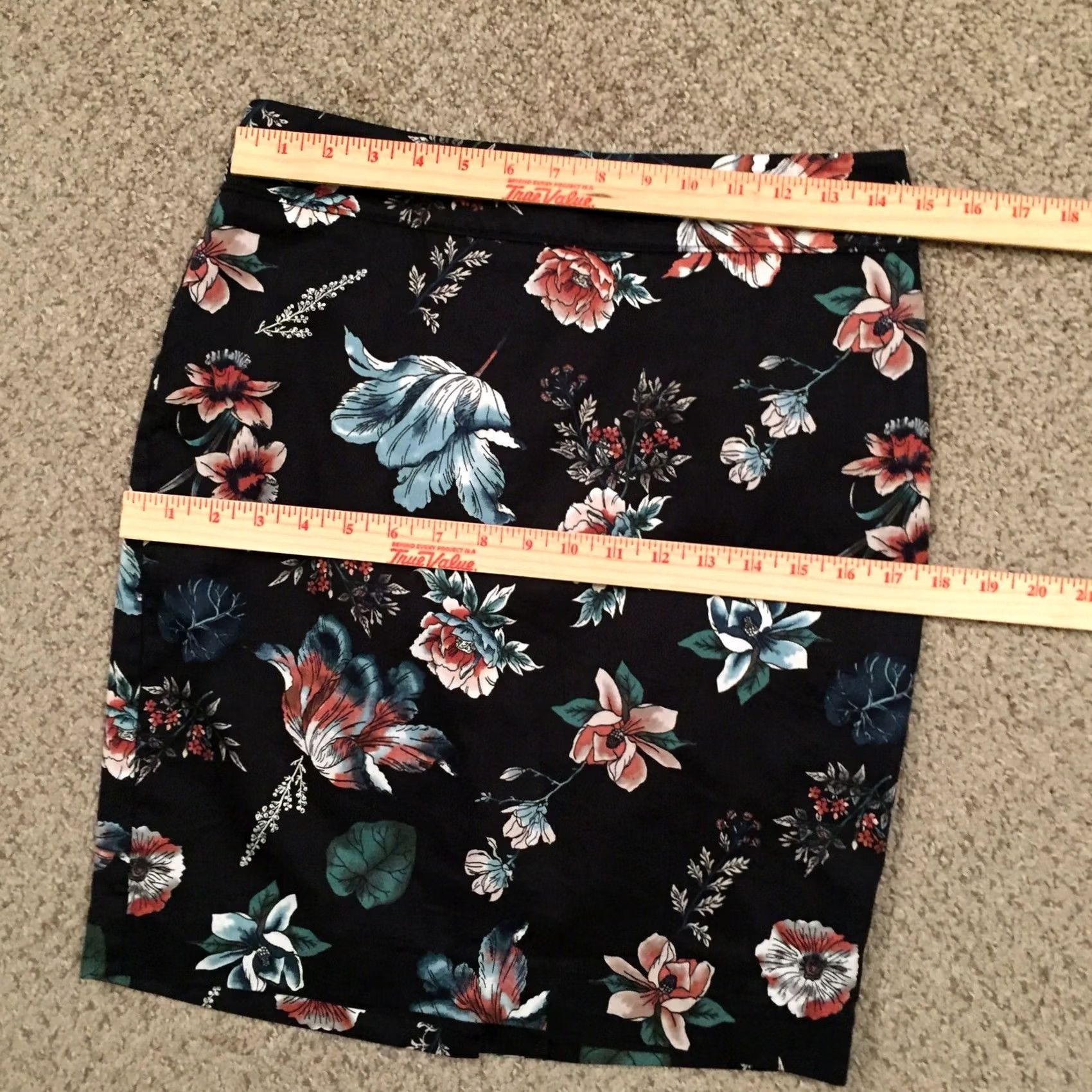 Loft LOFT Skirt, Women, Knee Length, Size 2, Black Floral, Lined, Slit, Cotton, Pencil, Regular, ZIP, Lightweight, Straight & Pencil, Vintage: No Size 26" / US 2 / IT 38 - 2 Thumbnail