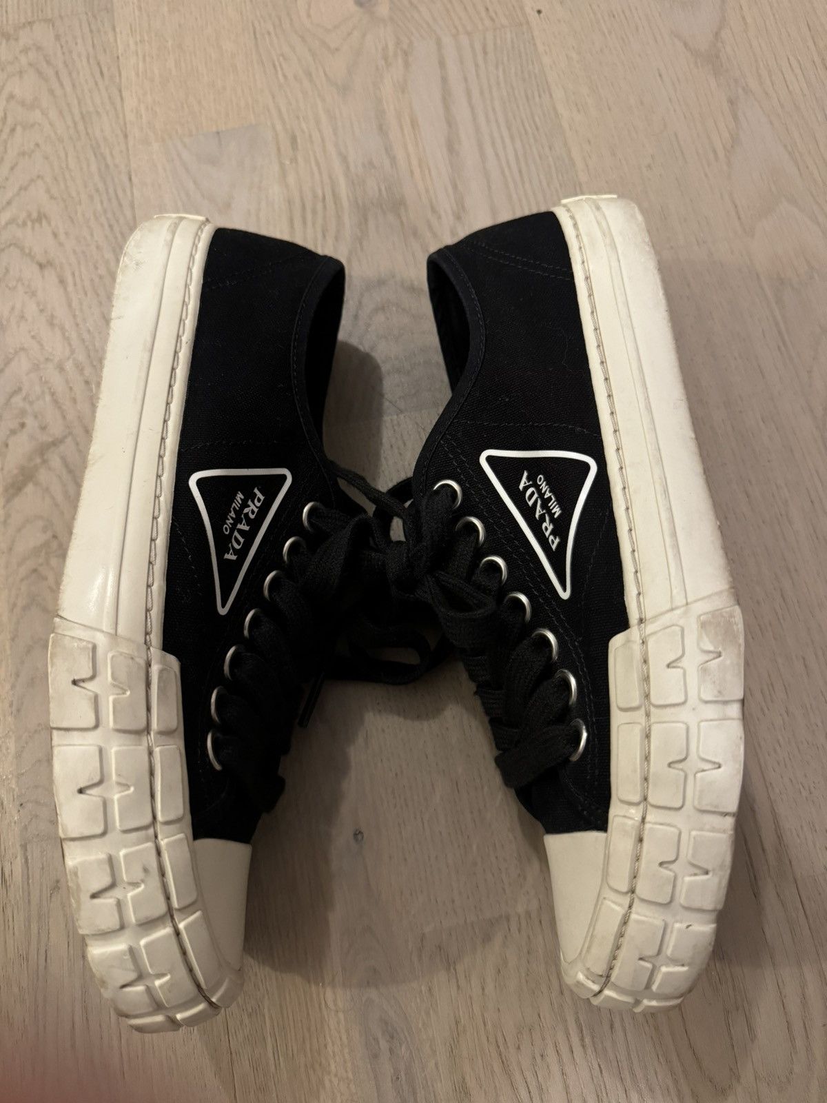 Prada PRADA sneakers SZ UK 6.5 fit as in photos show by tape measu Size US 8 / EU 41 - 4 Thumbnail