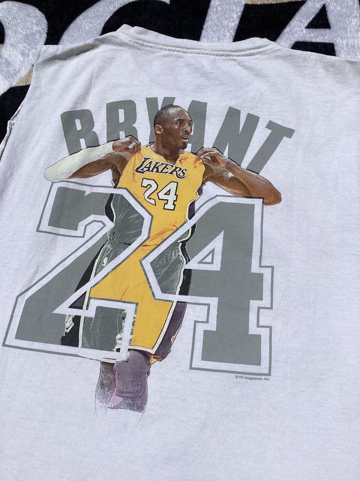 Majestic Kobe Bryant #24 Black mamba majestic cut off size M T-shirt Size US M / EU 48-50 / 2 - 3 Thumbnail