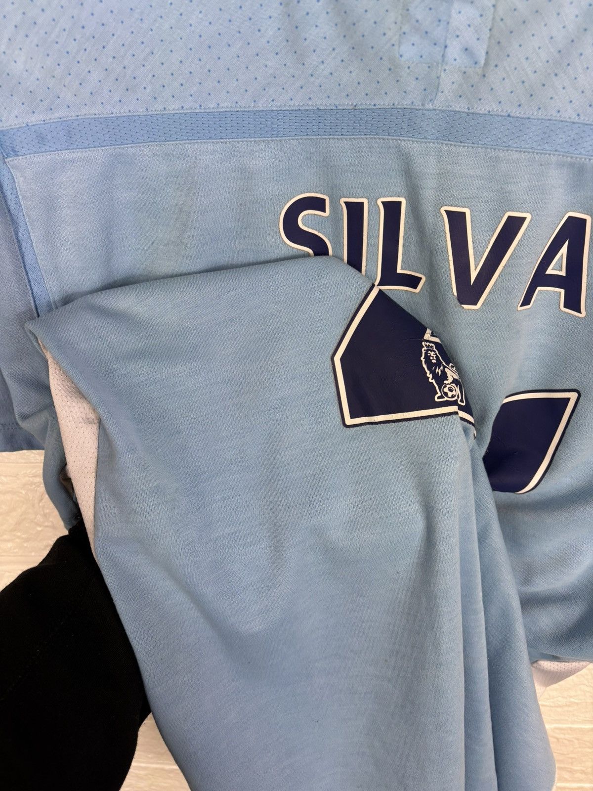 Umbro MANCHESTER CITY #21 SILVA 2011/2012 FOOTBALL SHIRT JERSEY Size US M / EU 48-50 / 2 - 18 Thumbnail