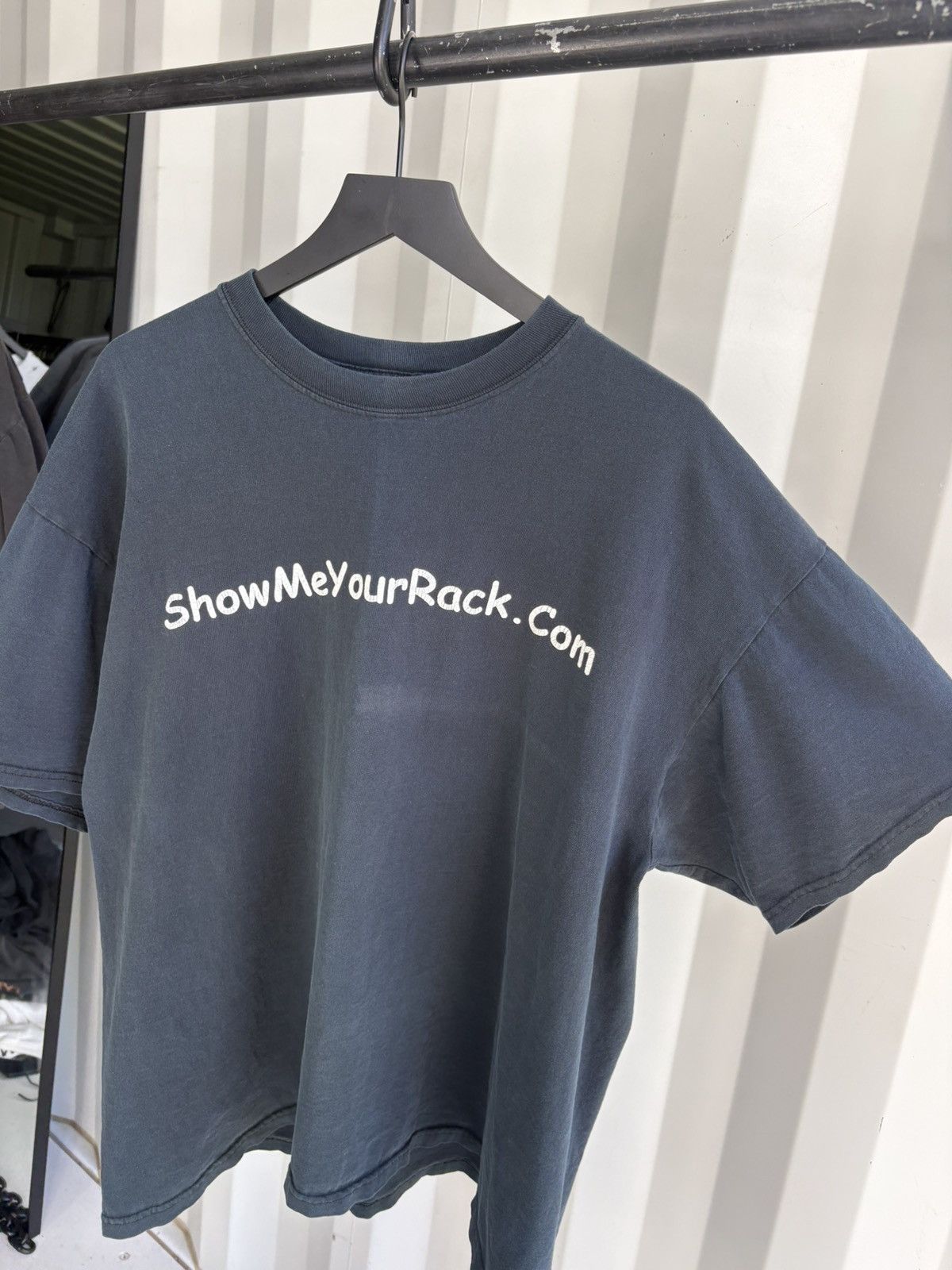 Vintage Show Me Your Rack Thrashed Faded Distressed Shirt GRUNGE Size US XXL / EU 58 / 5 - 2 Thumbnail