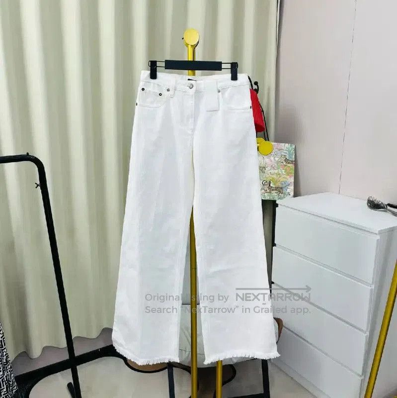 Louis Vuitton Louis Vuitton White Cotton Women's Jeans . Size 23" - 1 Thumbnail