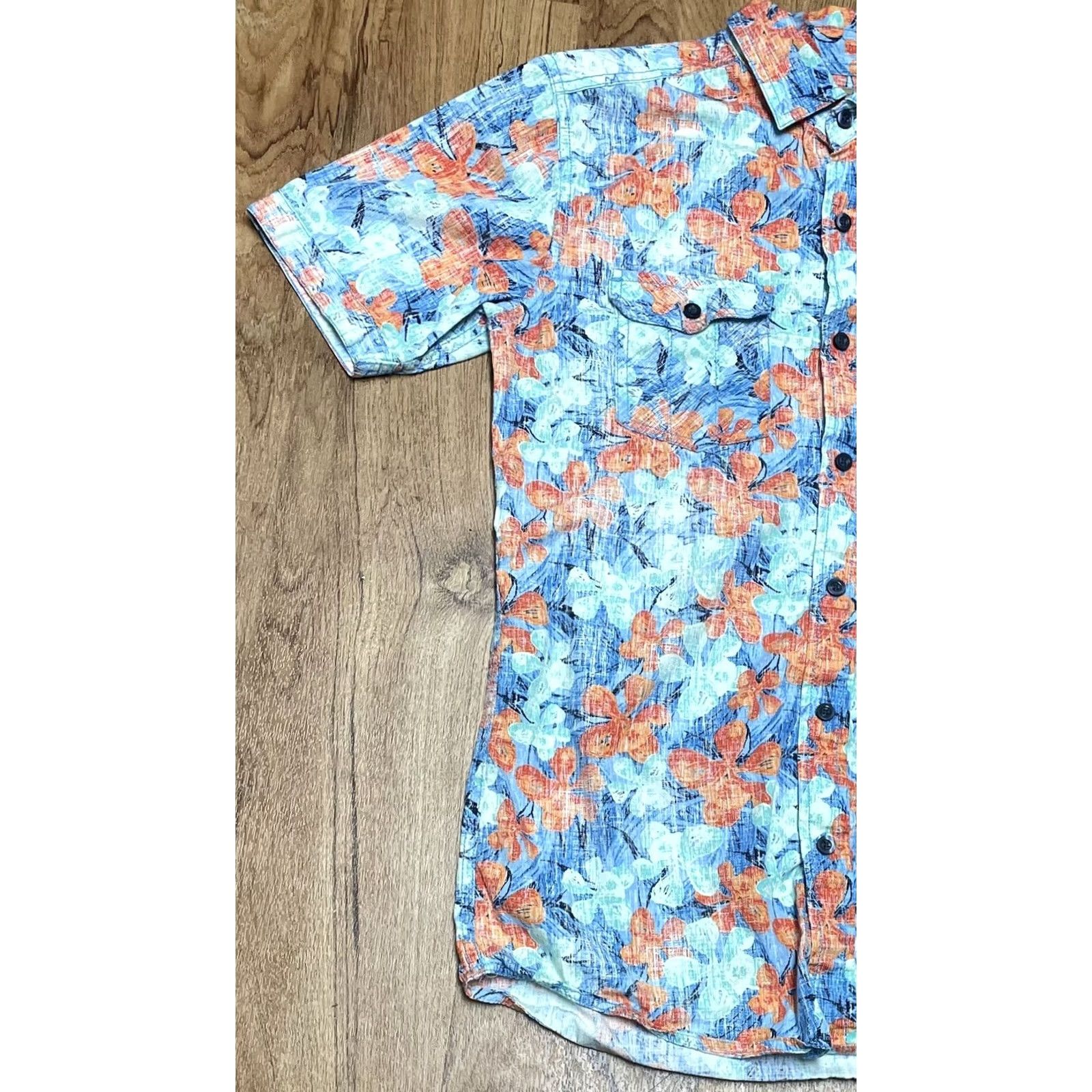 Camel Men’s Red Camel Hawaiian Shirt Short Sleeve Button-Down Small Blue&Orange Flowers Shirt Size US S / EU 44-46 / 1 - 3 Thumbnail