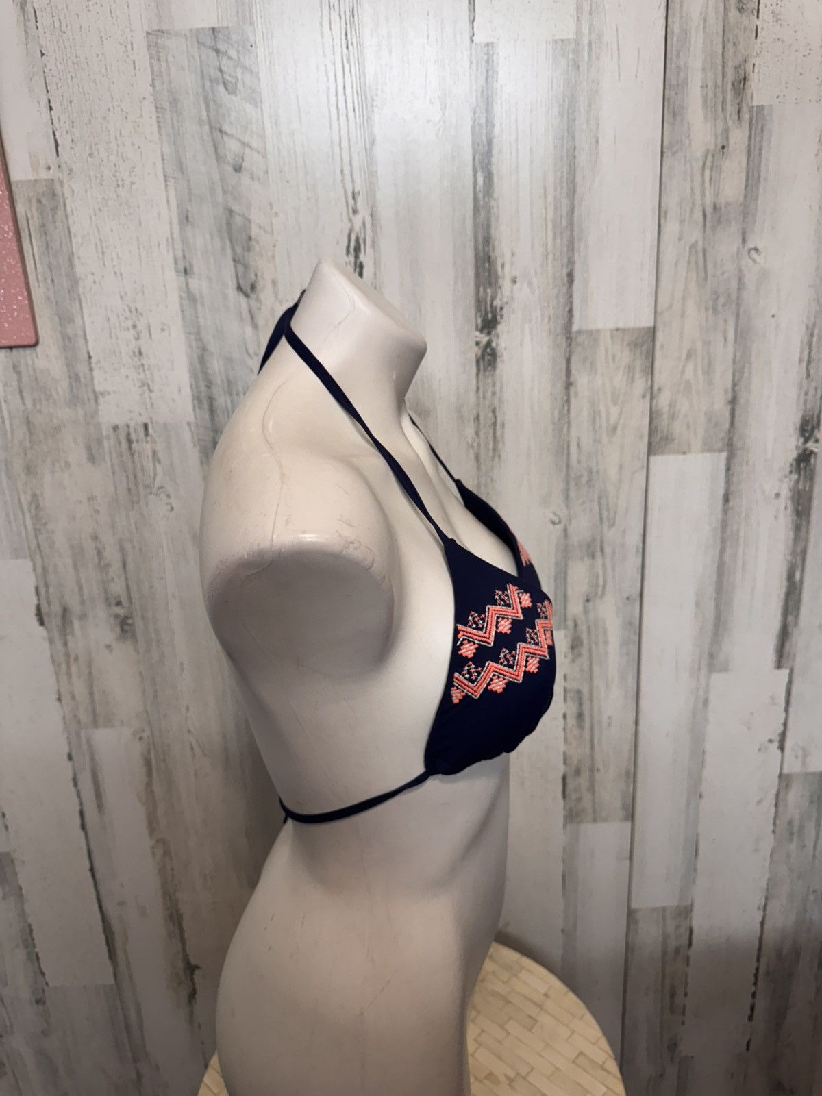 Other Atmosphere Bikini Top Embroidered Triangle Swim Size 8 Size ONE SIZE - 4 Thumbnail