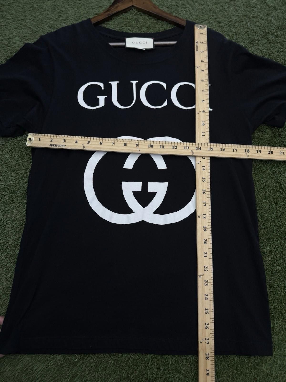 Gucci Gucci Black White Logo T-Shirt Small Pre Owned Ripped Tags Size US S / EU 44-46 / 1 - 8 Thumbnail