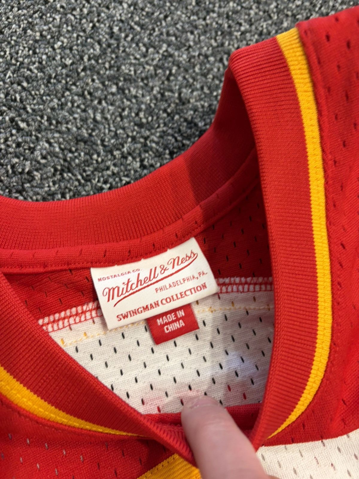 Mitchell & Ness Mitchell & Ness x Hardwood Classics Hawks D. Wilkins Jersey Size US M / EU 48-50 / 2 - 7 Thumbnail